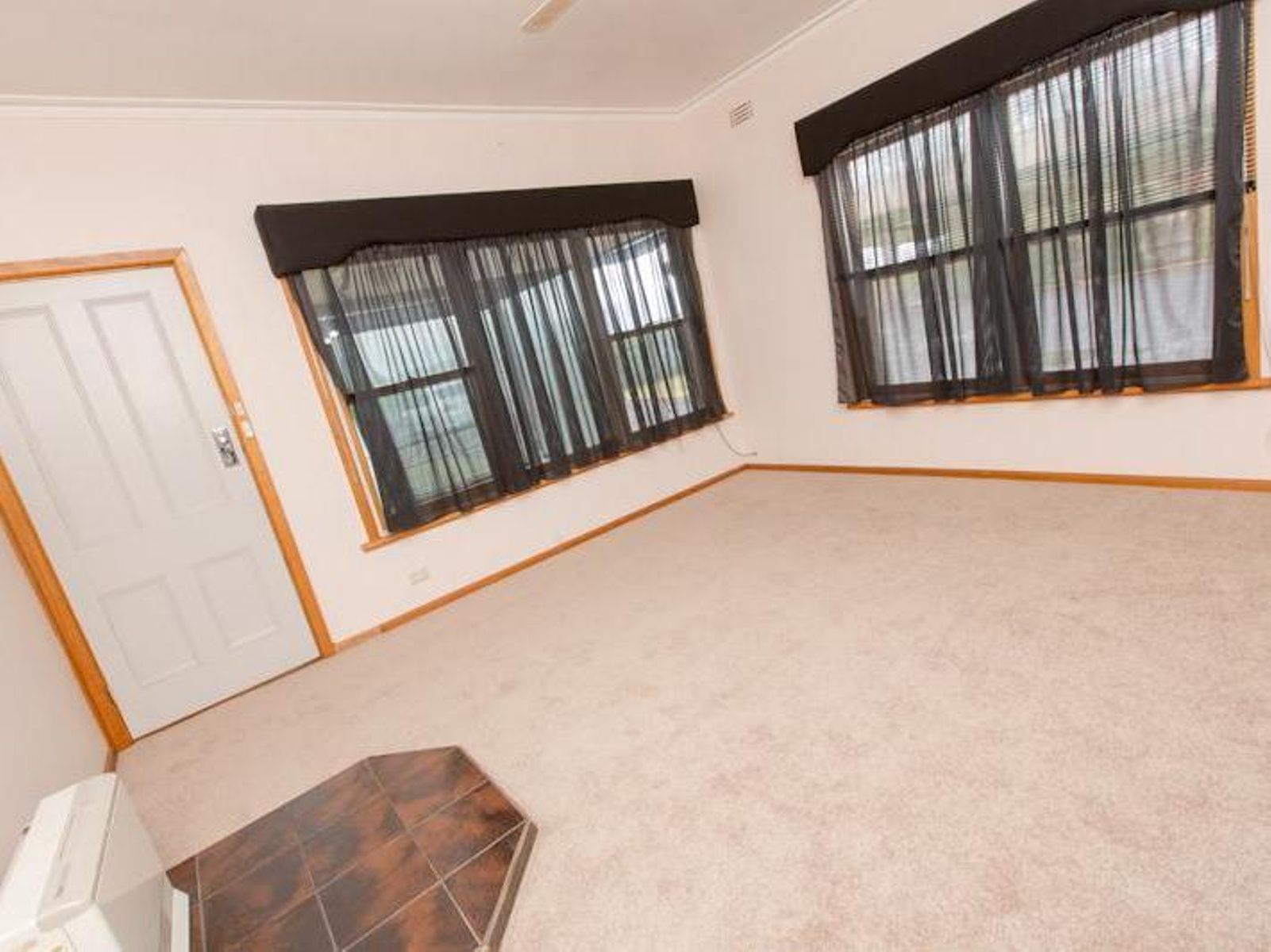 663 Seventeenth Street, Mildura - Thumbnail 2
