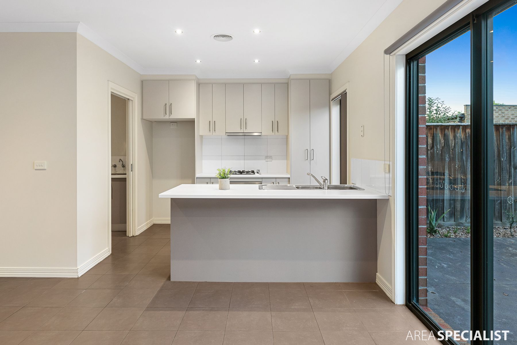 45 Swamphen Drive, Williams Landing, VIC 3027, Williams Landing - Thumbnail 3