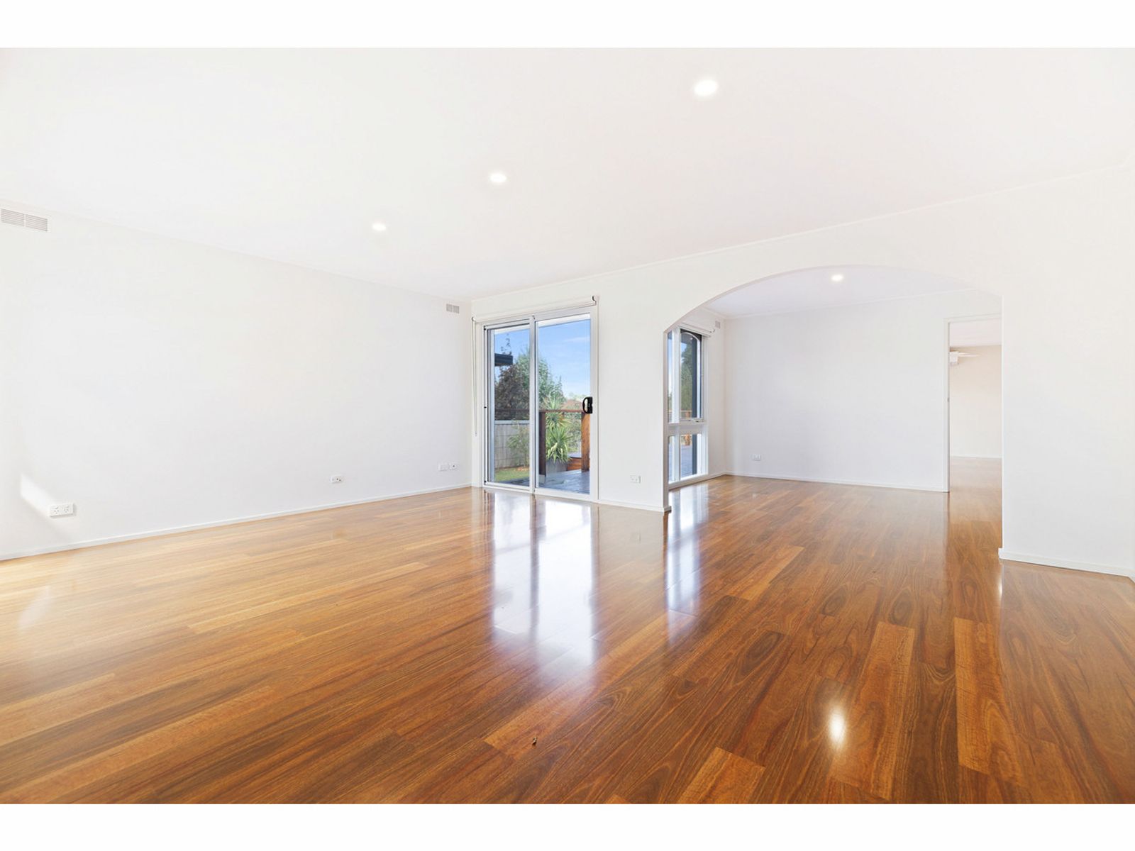 7 Waratah Drive, Warragul, VIC 3820, Warragul - Thumbnail 5