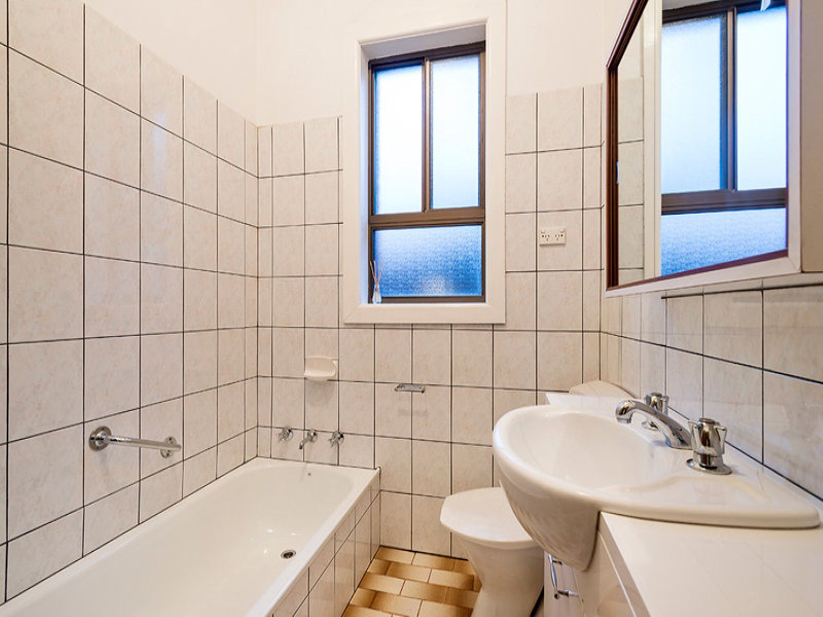 10 The Ridgeway, Kensington - Thumbnail 8