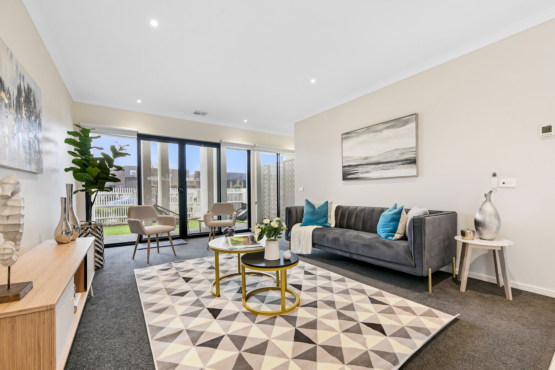 8 Amaryn Court, Springvale, Springvale - Thumbnail 2