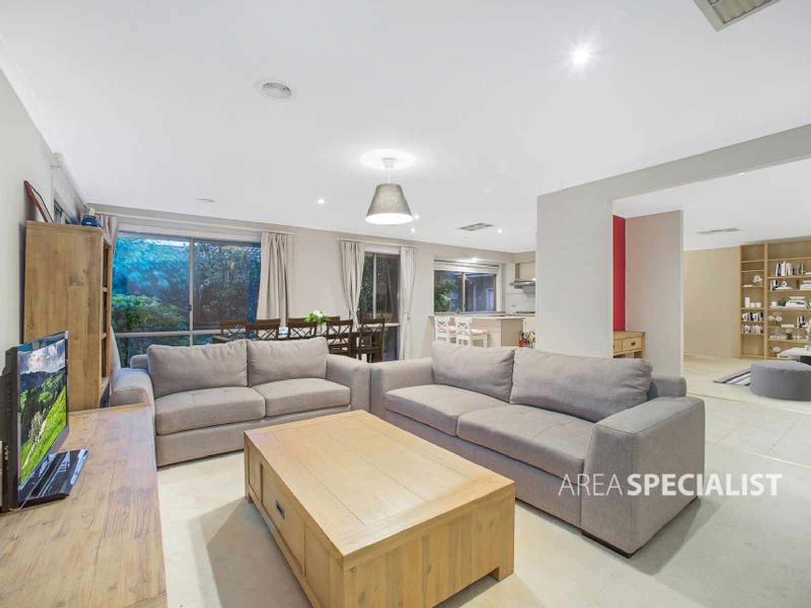 32 Lorenzo Way, Aspendale Gardens, VIC 3195, Aspendale Gardens - Thumbnail 3