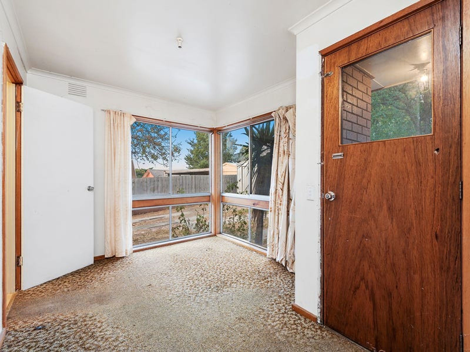 5 Castlecrag Close, Endeavour Hills, VIC 3802, Endeavour Hills - Thumbnail 4