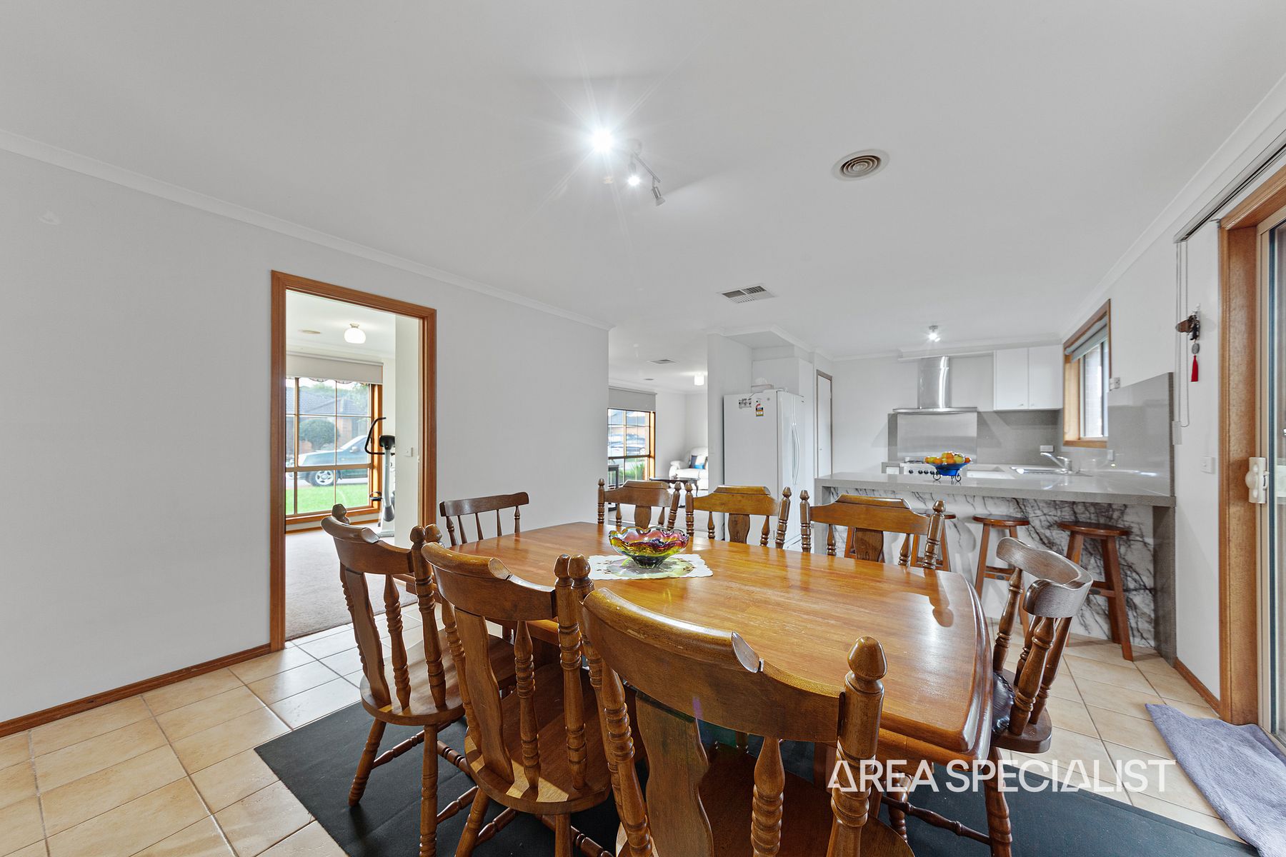 12 Capri Court, Pakenham, VIC 3810, Pakenham - Thumbnail 4
