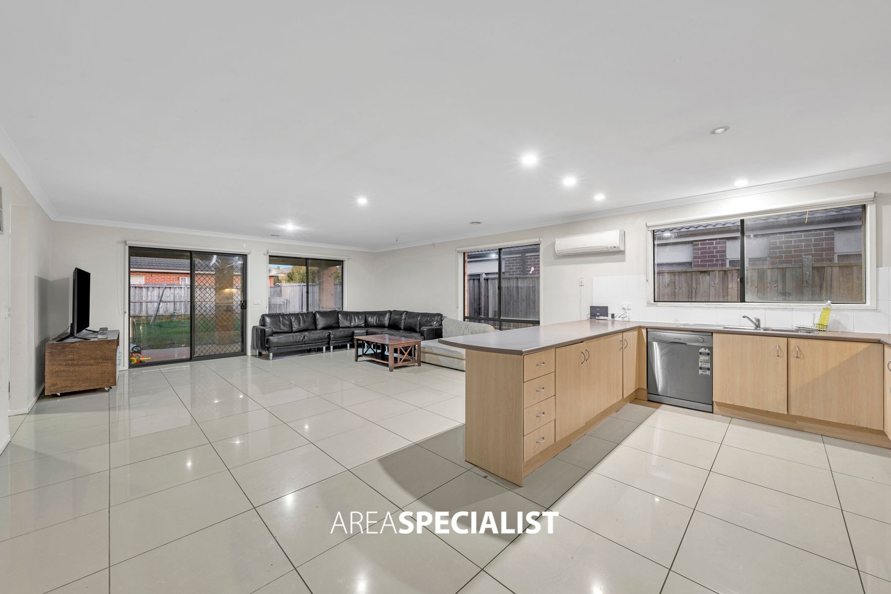 134 William Thwaites Boulevard, Cranbourne North, VIC 3977, Cranbourne North - Thumbnail 6