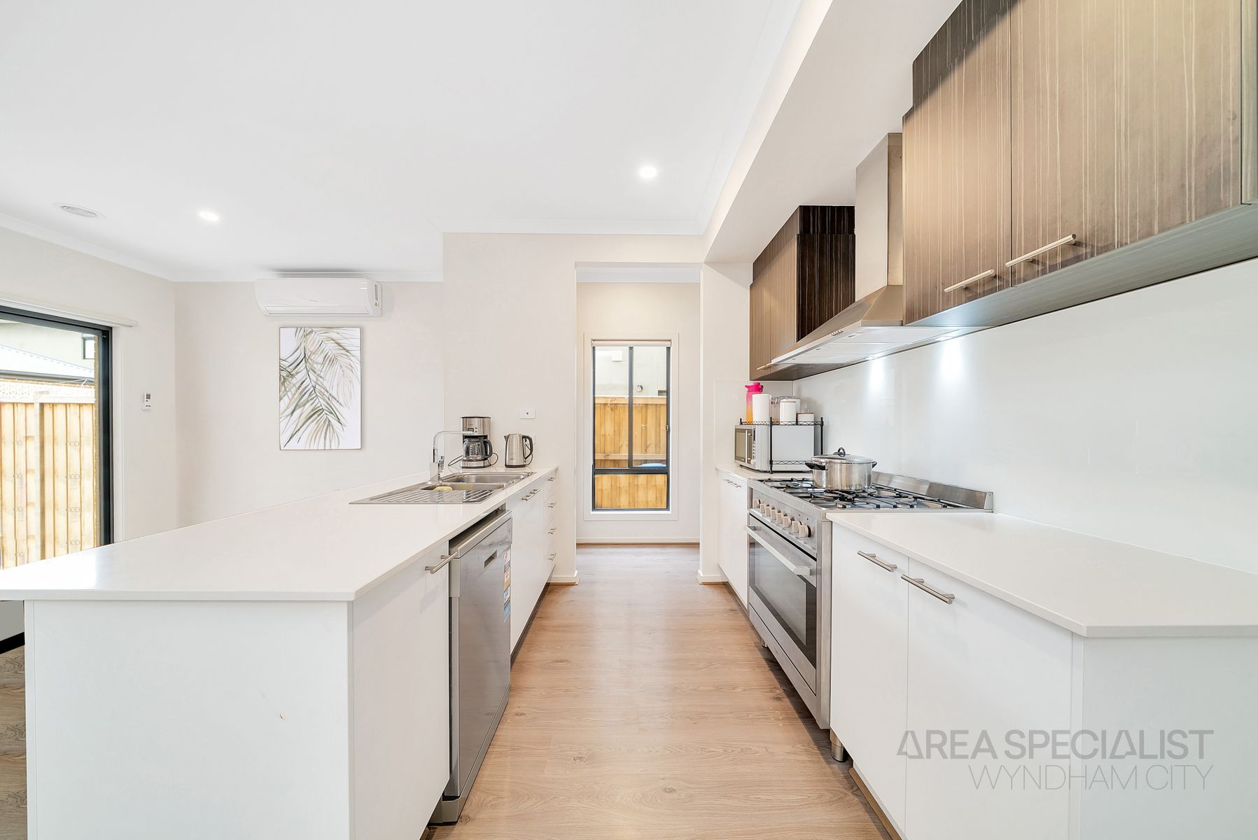 71 Abbotswick Circuit, Williams Landing, VIC 3027, Williams Landing - Thumbnail 4