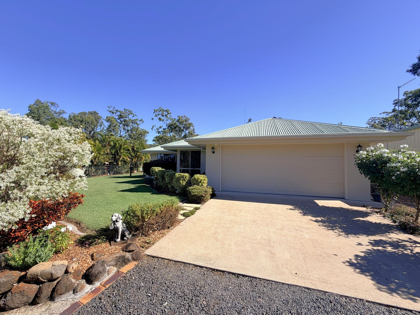 8 One World Drive, Redridge QLD 4660, Redridge - Image 1