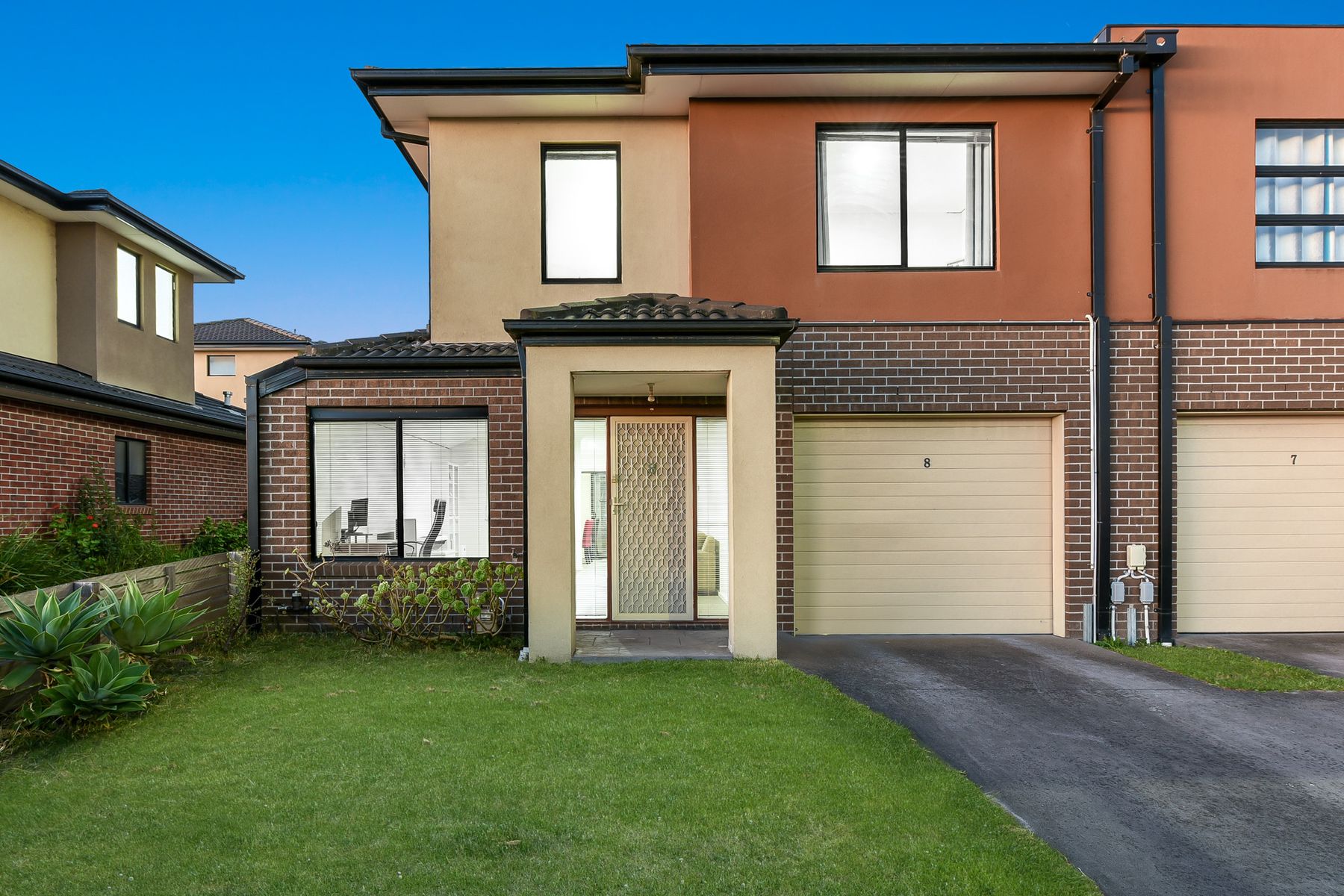 8/13, Noble Park - Thumbnail 2