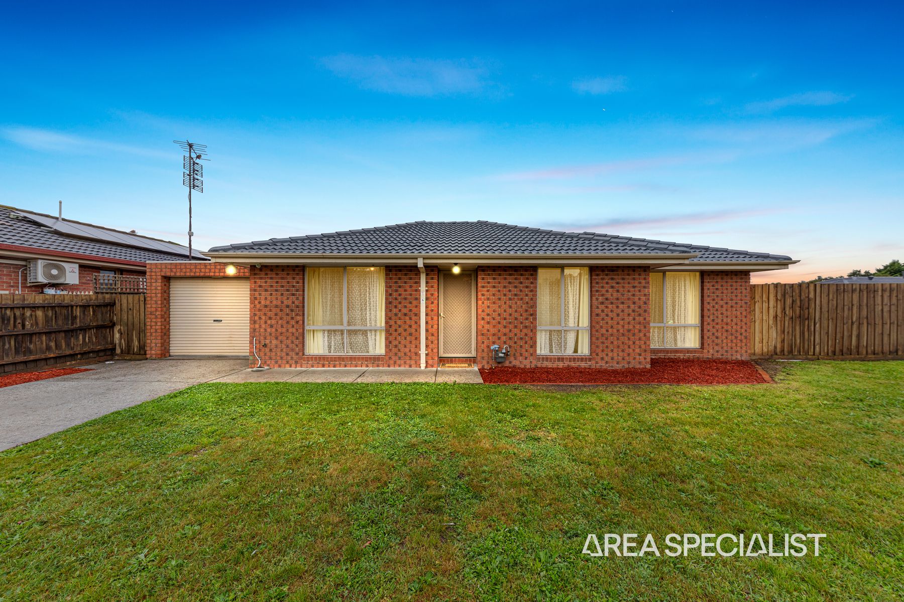 7 Sherriff Rise, Pakenham, VIC 3810, Pakenham - Thumbnail 2