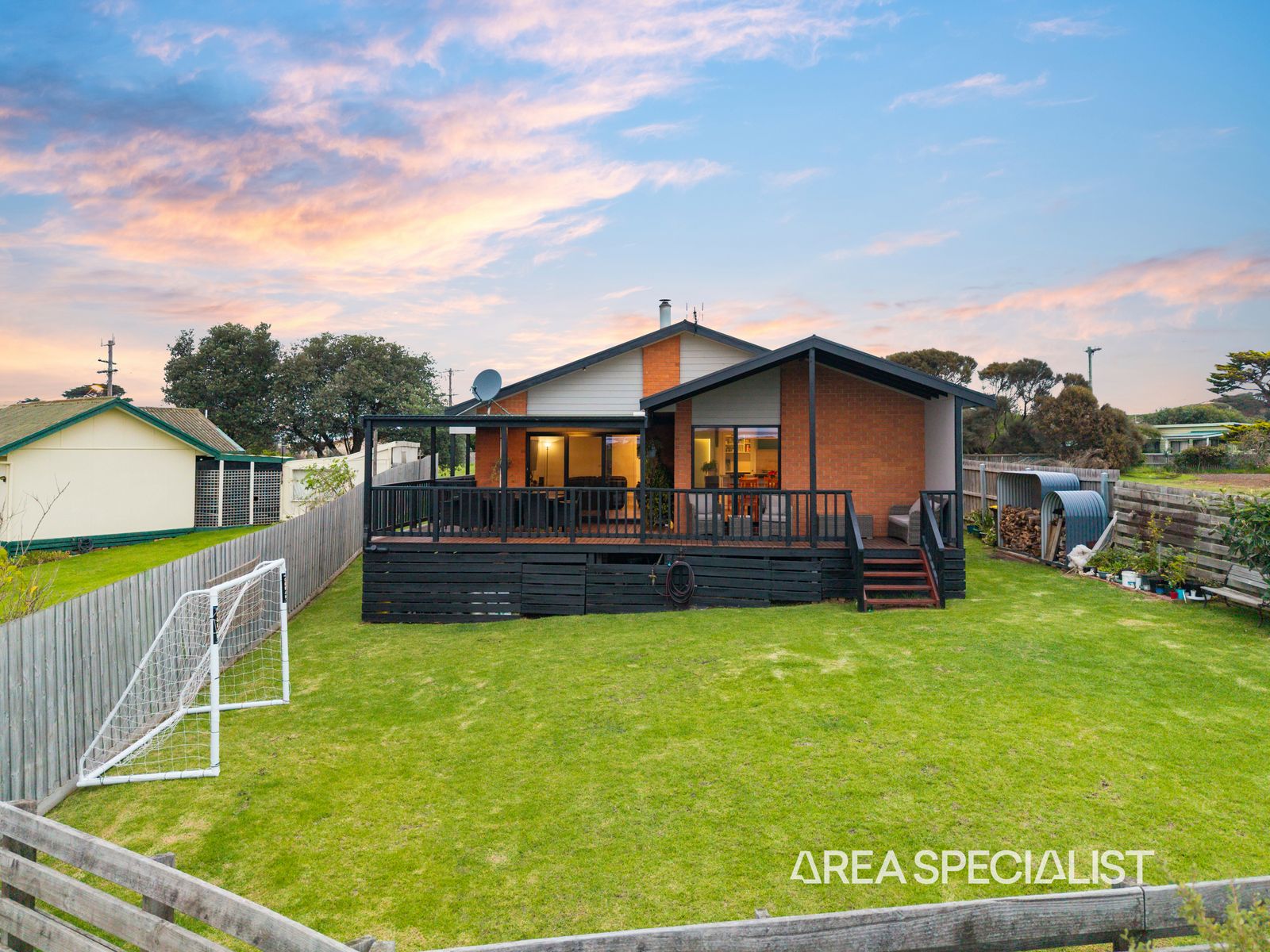 38 Alvina Crescent, Surf Beach, Surf Beach - Thumbnail 5