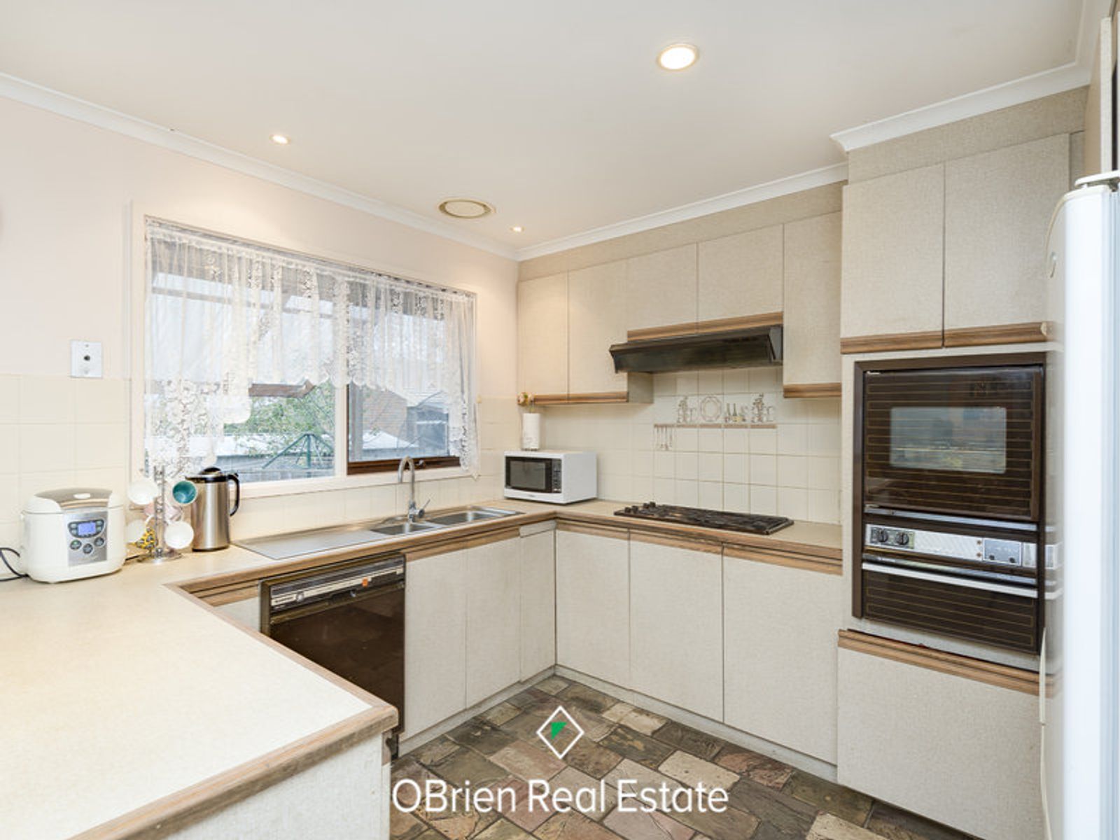 7 Sargood Court, Endeavour Hills, VIC 3802, Endeavour Hills - Thumbnail 5