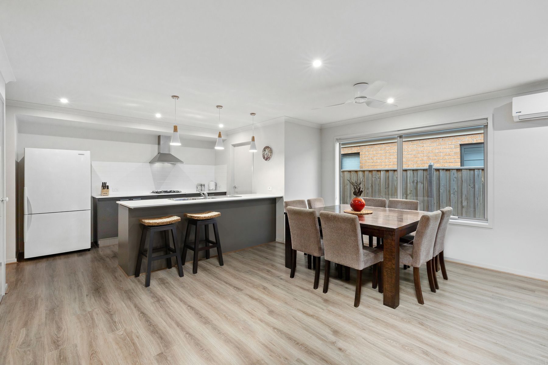 7 Wilmington Avenue, Cranbourne West, VIC 3977, Cranbourne West - Thumbnail 4