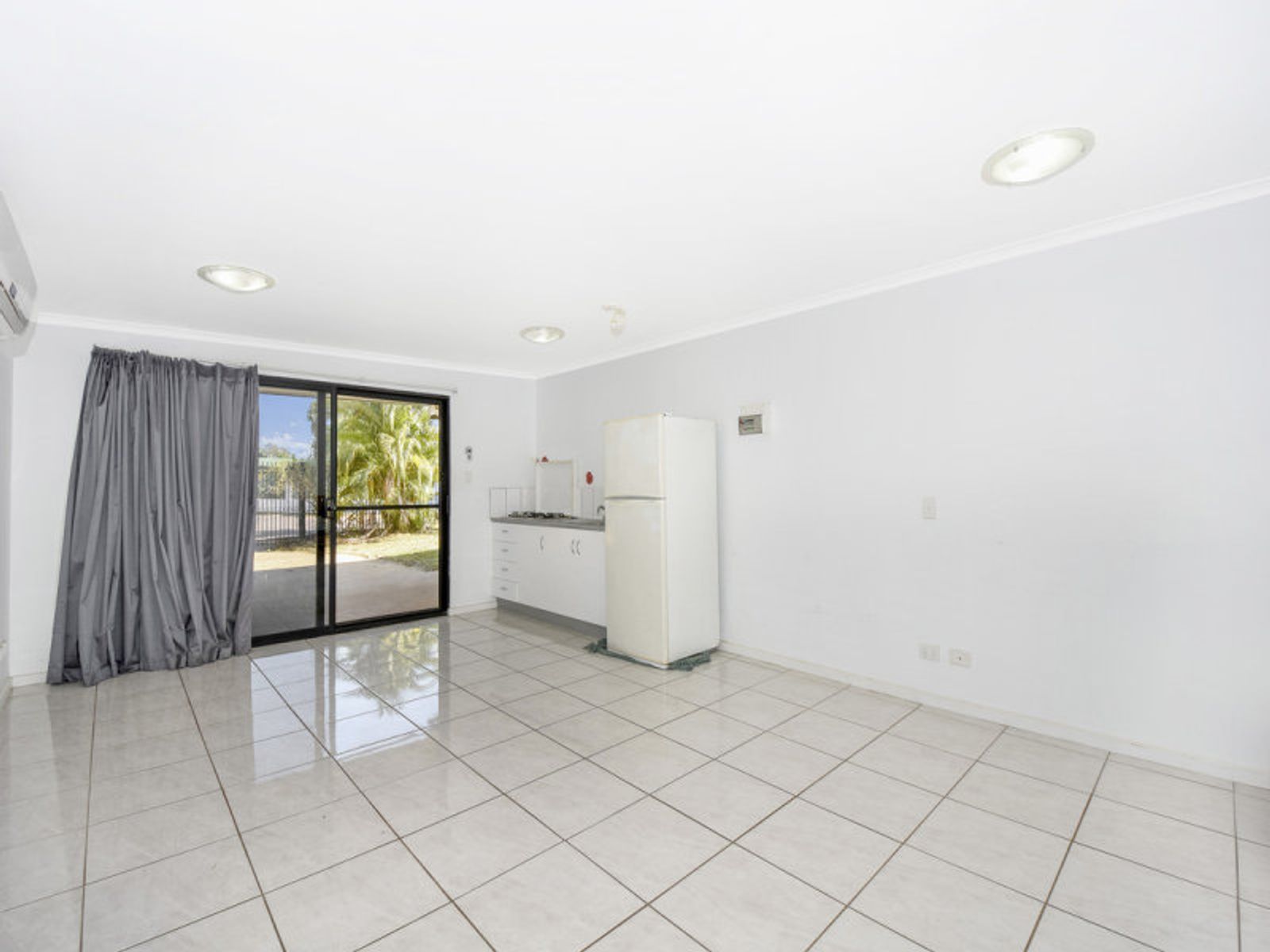 2 Calder Court, Malak NT 0812, Malak - Thumbnail 4