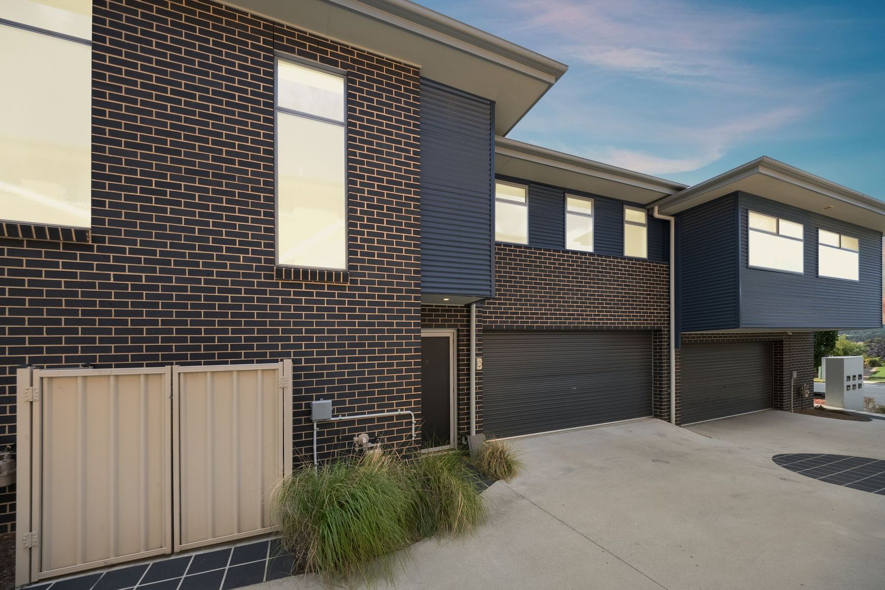 2/74 Uriarra Road, Queanbeyan - Thumbnail 2