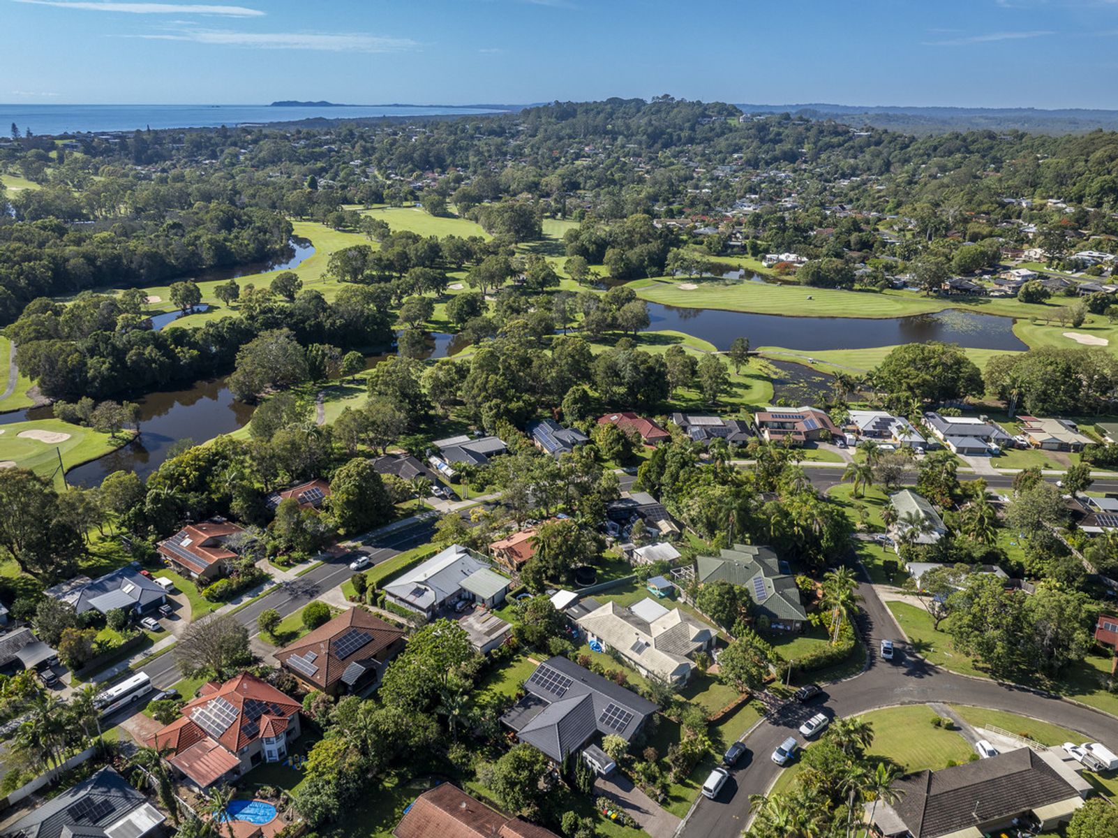 9 Nargoon Court, Ocean Shores NSW 2483, Ocean Shores - Thumbnail 2