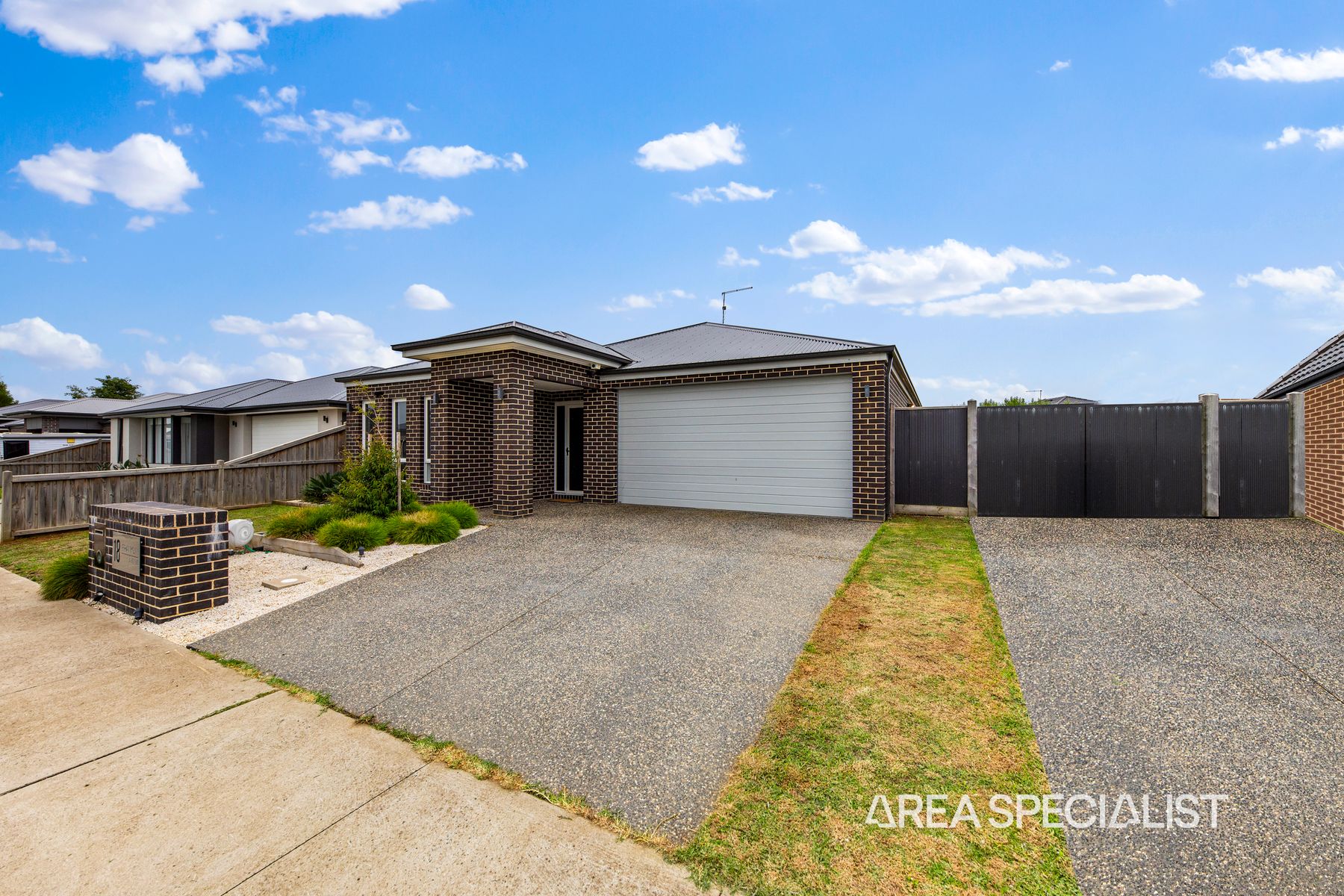 18 Franklin Avenue, Warragul, Warragul - Thumbnail 2