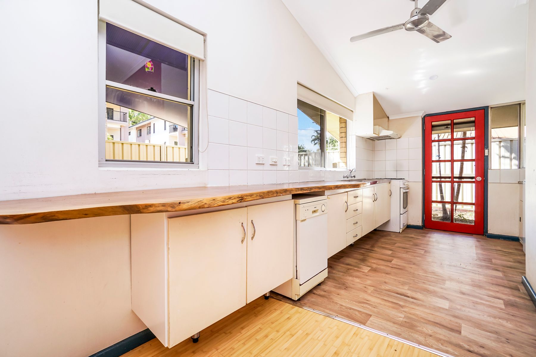 4/1 Ostermann Street, Coconut Grove NT 0810, Coconut Grove - Thumbnail 2