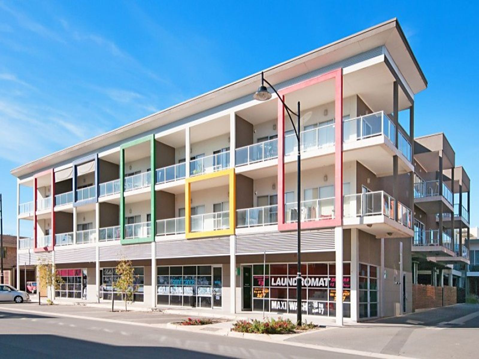 14/21, Mawson Lakes - Thumbnail 2