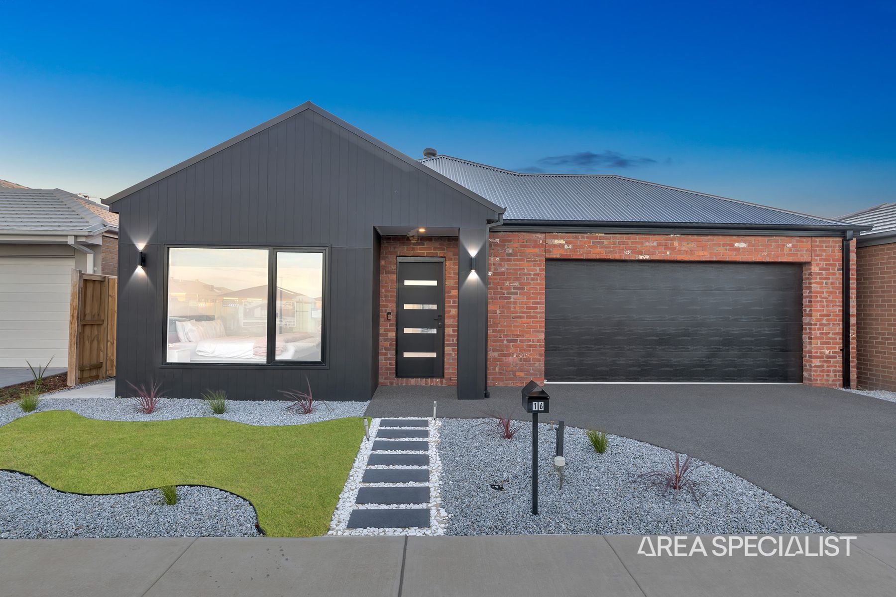 16 Kettlewell Drive, Lara, VIC 3212, Lara - Thumbnail 2