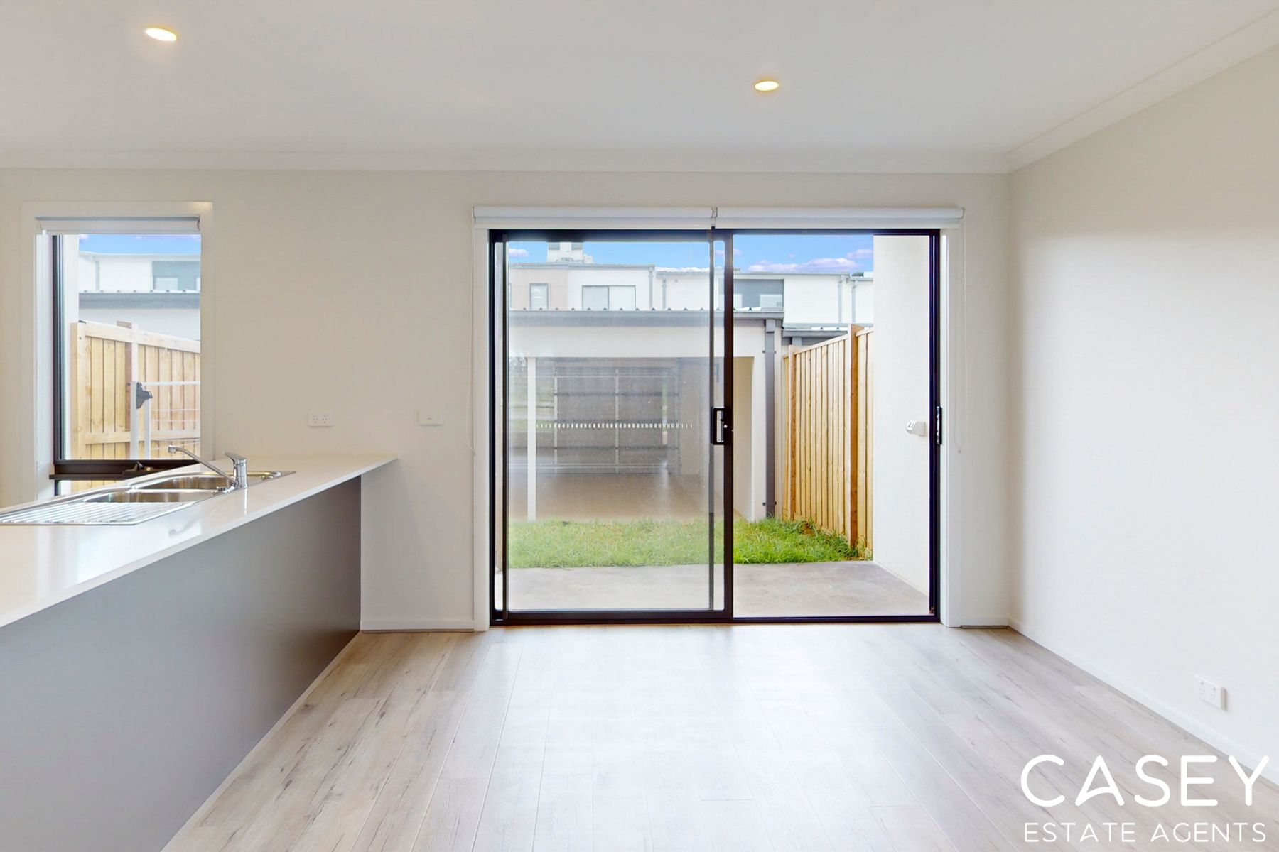 21 Magias Circuit, CLYDE VIC 3978 4