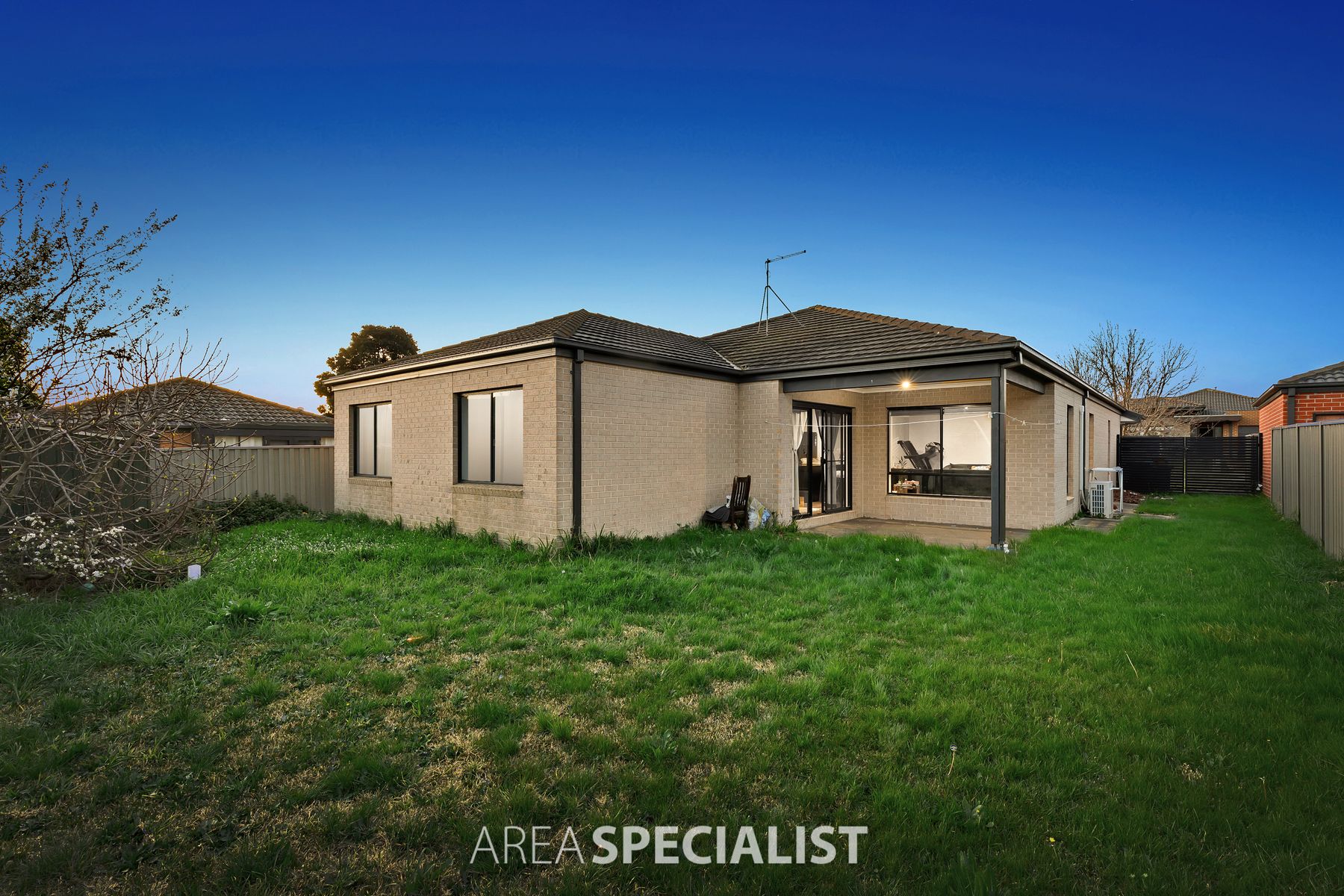 3 Carnavon Street, Cranbourne East, VIC 3977, Cranbourne East - Thumbnail 8