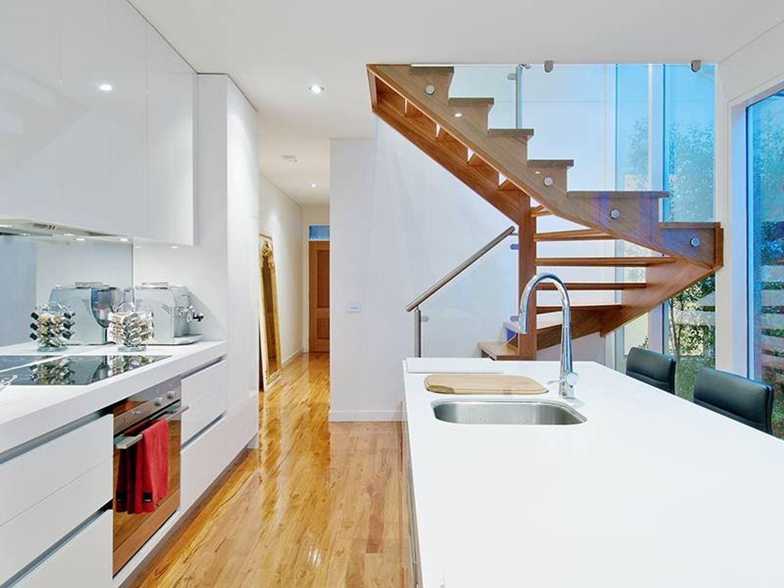 9 McConnell Street, Kensington - Thumbnail 6