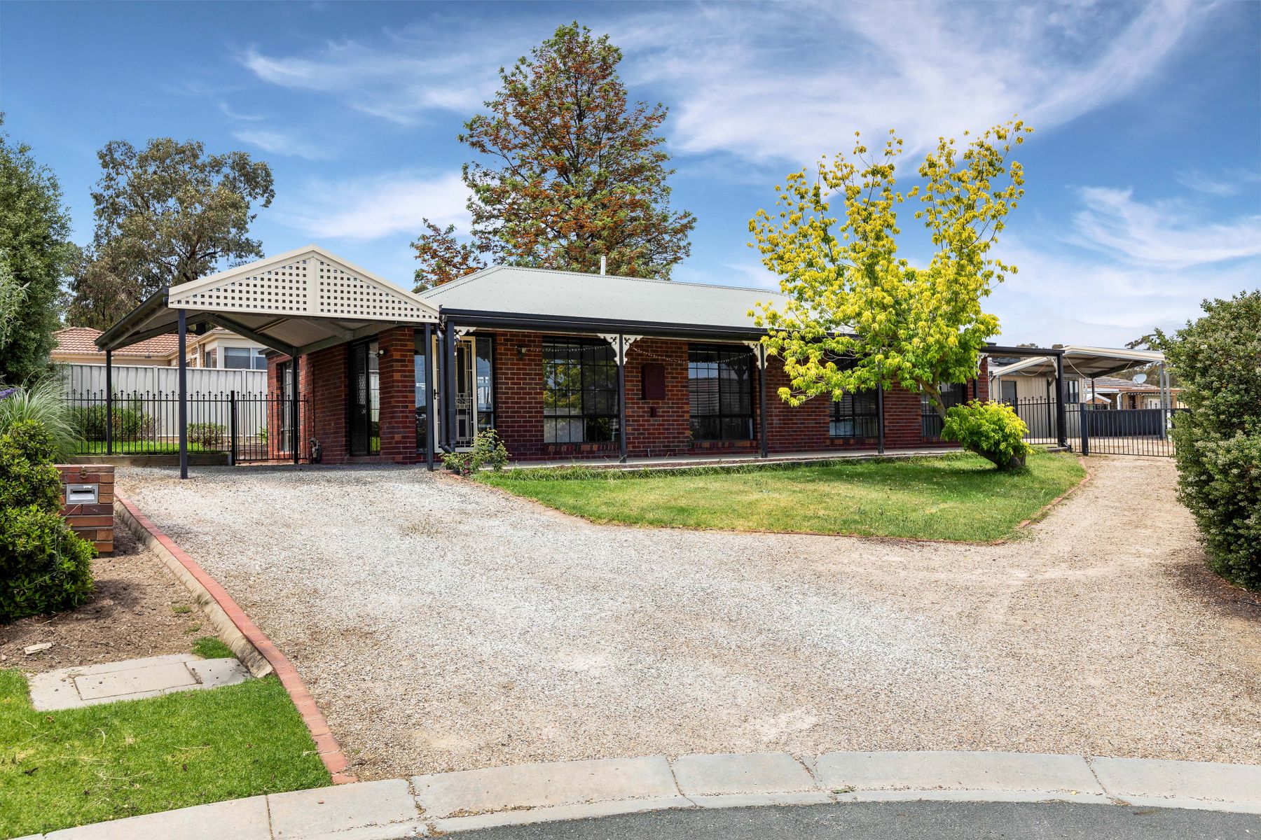 5 Valli Place, East Bendigo VIC 3550, East Bendigo - Thumbnail 2
