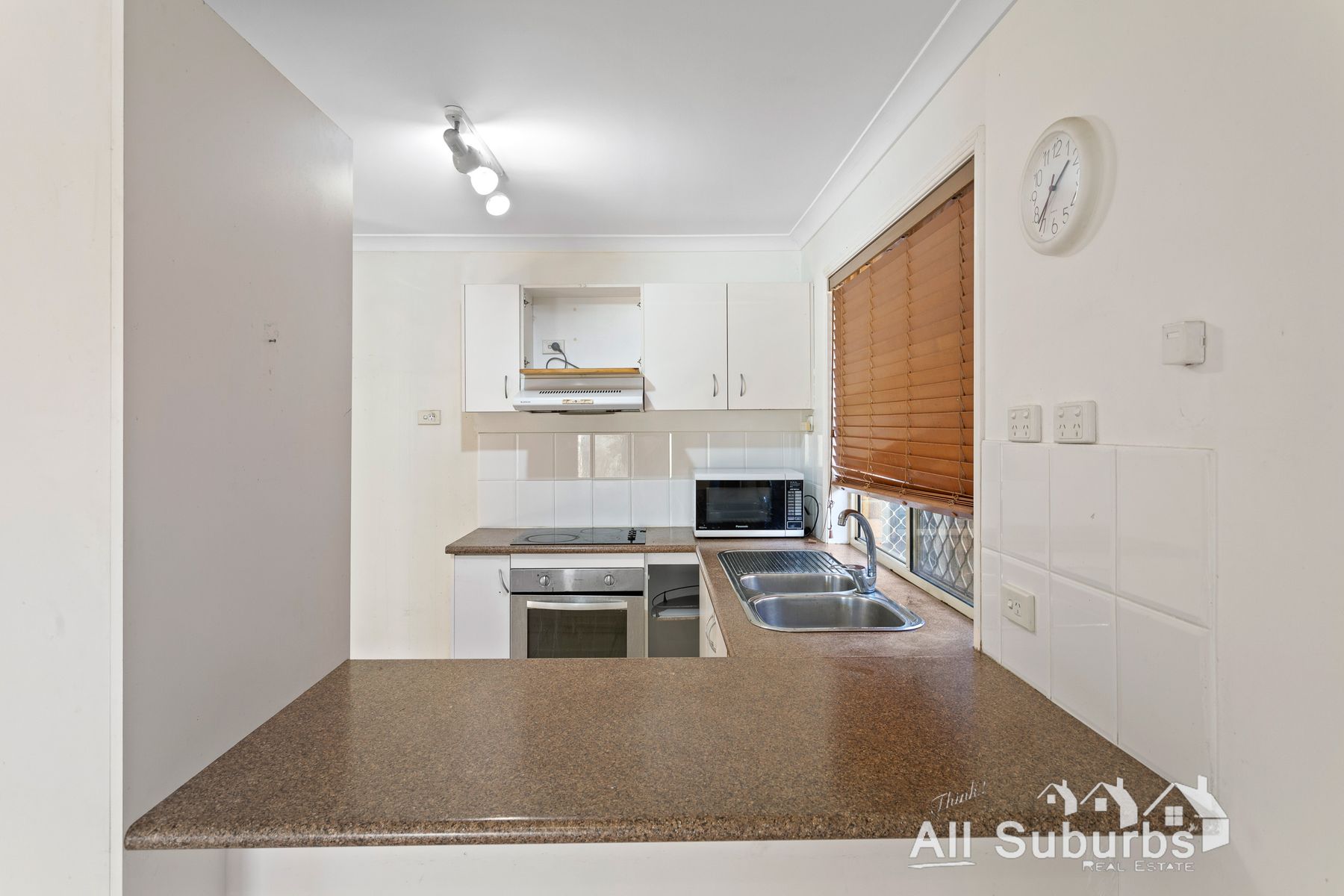 8 Ngungun Close, Loganholme QLD 4129, Loganholme - Thumbnail 7