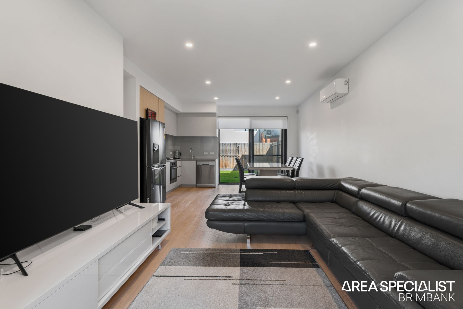 12 Finn Street, St Albans, VIC 3021, St Albans - Thumbnail 3