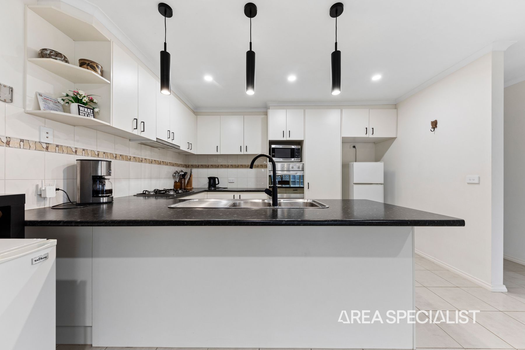 16 Sweet Pea Drive, Pakenham, VIC 3810, Pakenham - Thumbnail 4