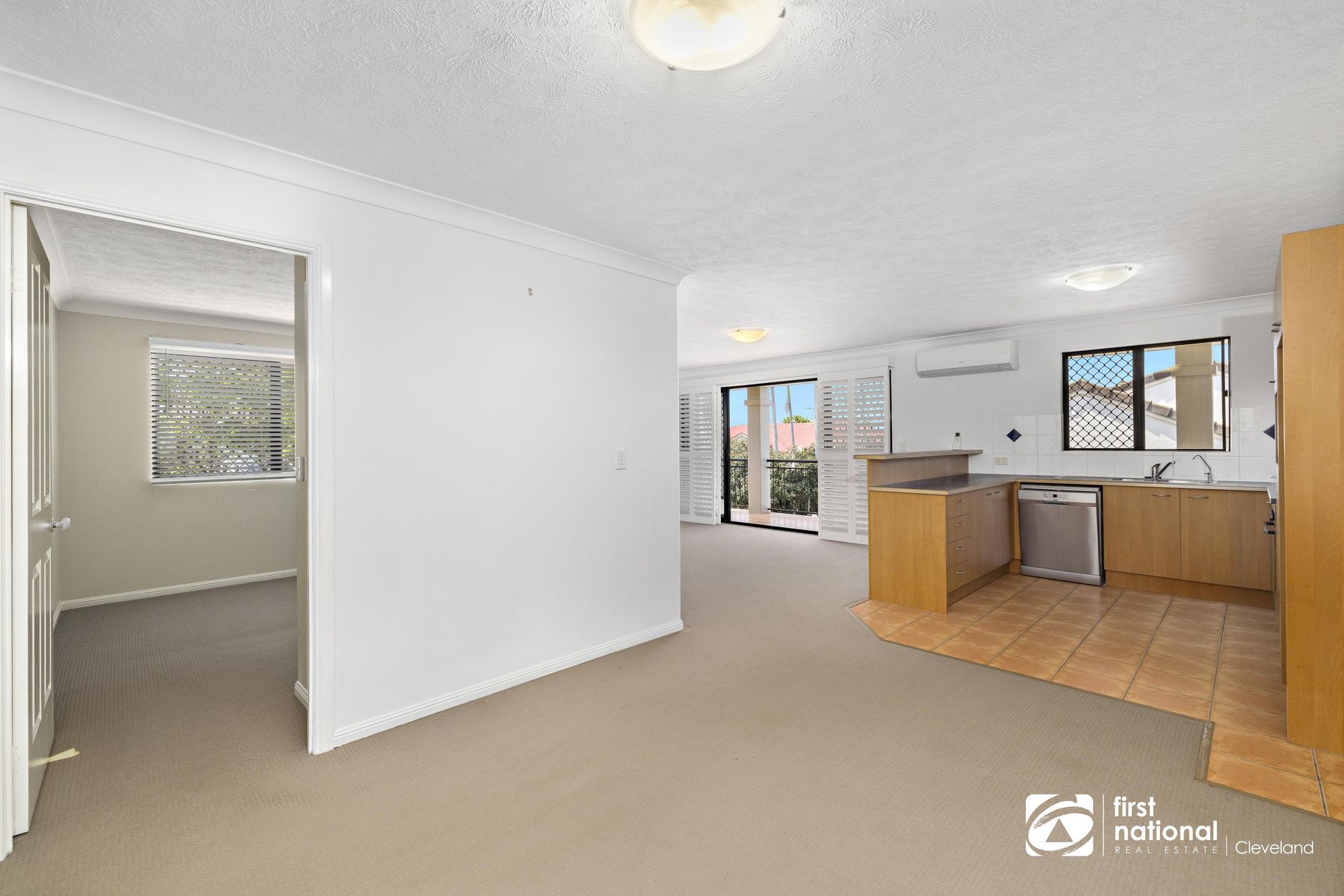 4/31 Passage Street, Cleveland QLD 4163, Cleveland - Thumbnail 2