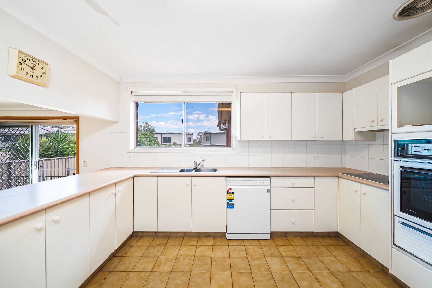 23 Raleigh Rd, Milperra NSW 2214, Milperra - Thumbnail 4