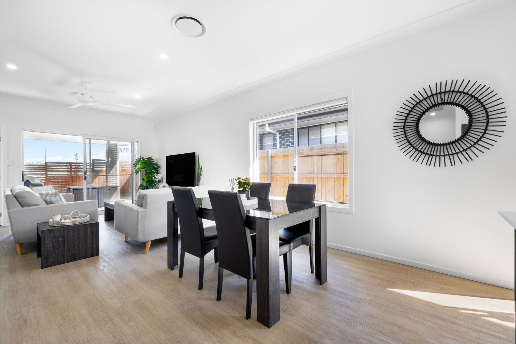 19 Jones Street, Coomera QLD 4209, Coomera - Thumbnail 4