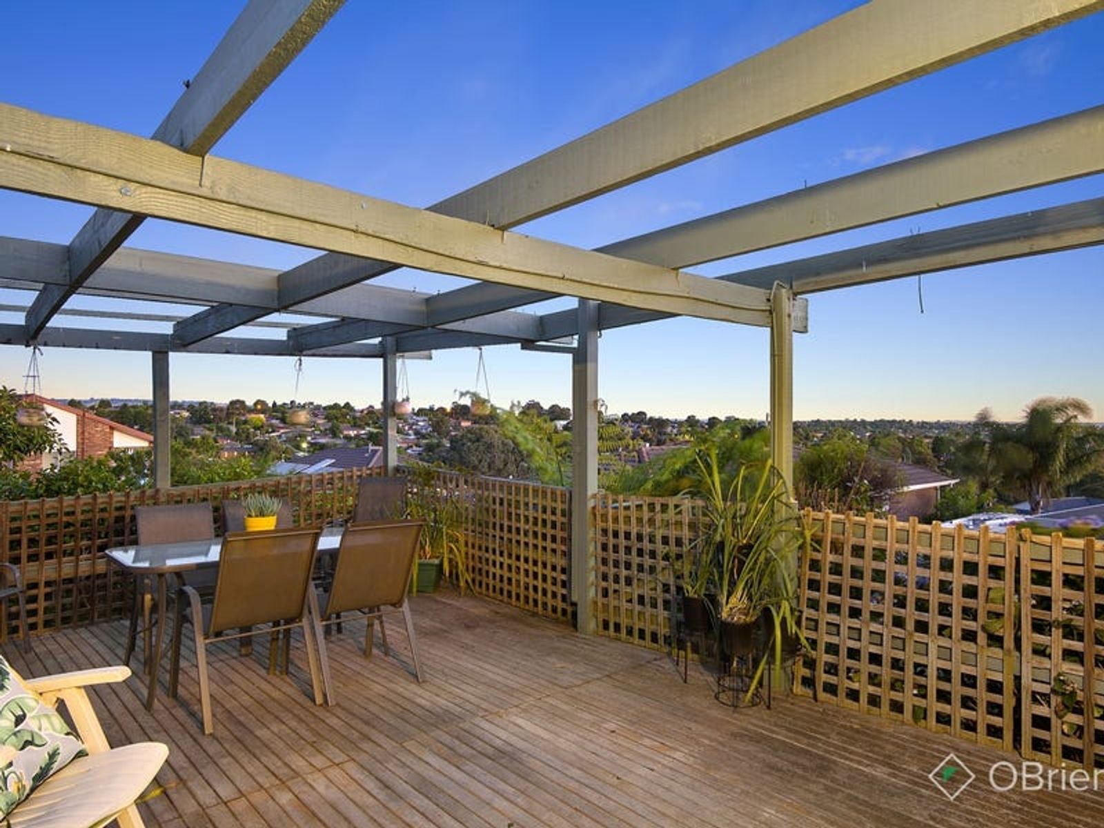 7 Goldsmith Close, Endeavour Hills, VIC 3802, Endeavour Hills - Thumbnail 2
