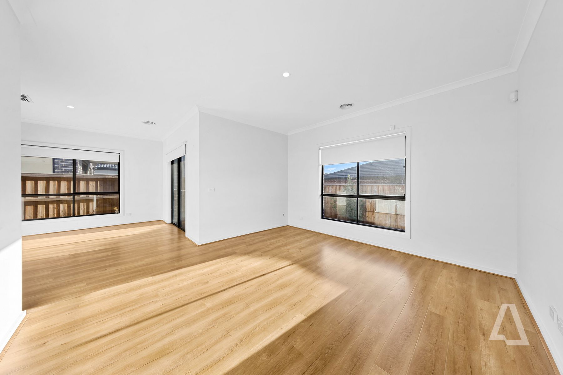 115 Saric Street, Fraser Rise, VIC 3336, Fraser Rise - Thumbnail 6