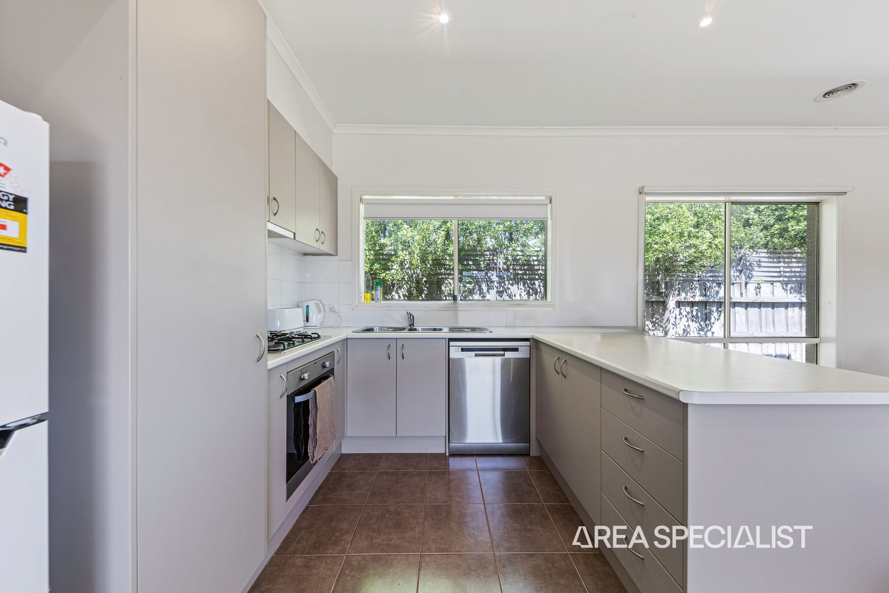 25 Clifford  Drive, Drouin, VIC 3818, Drouin - Thumbnail 4