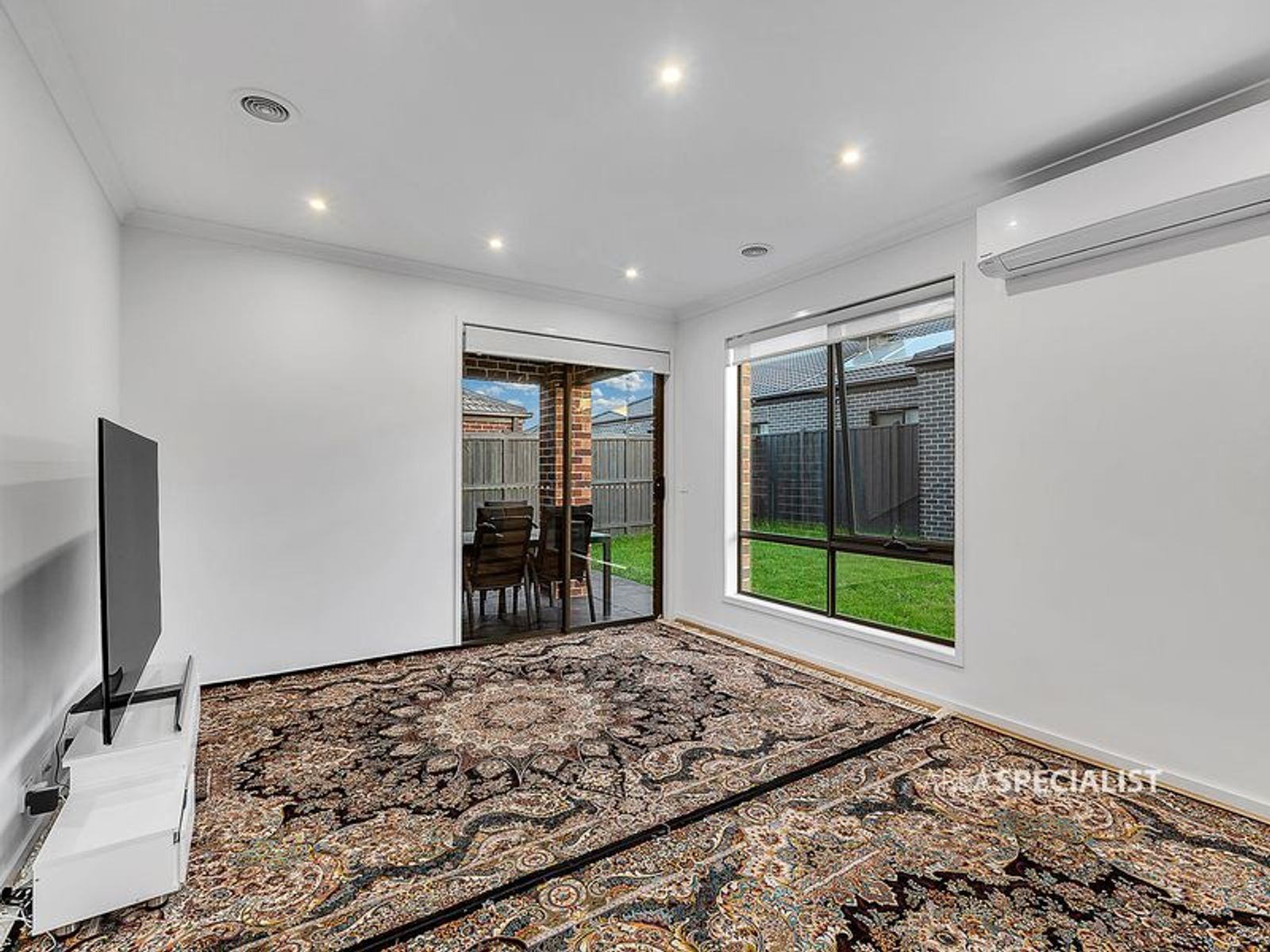 2 Merton Avenue, Clyde, VIC 3978, Clyde - Thumbnail 3