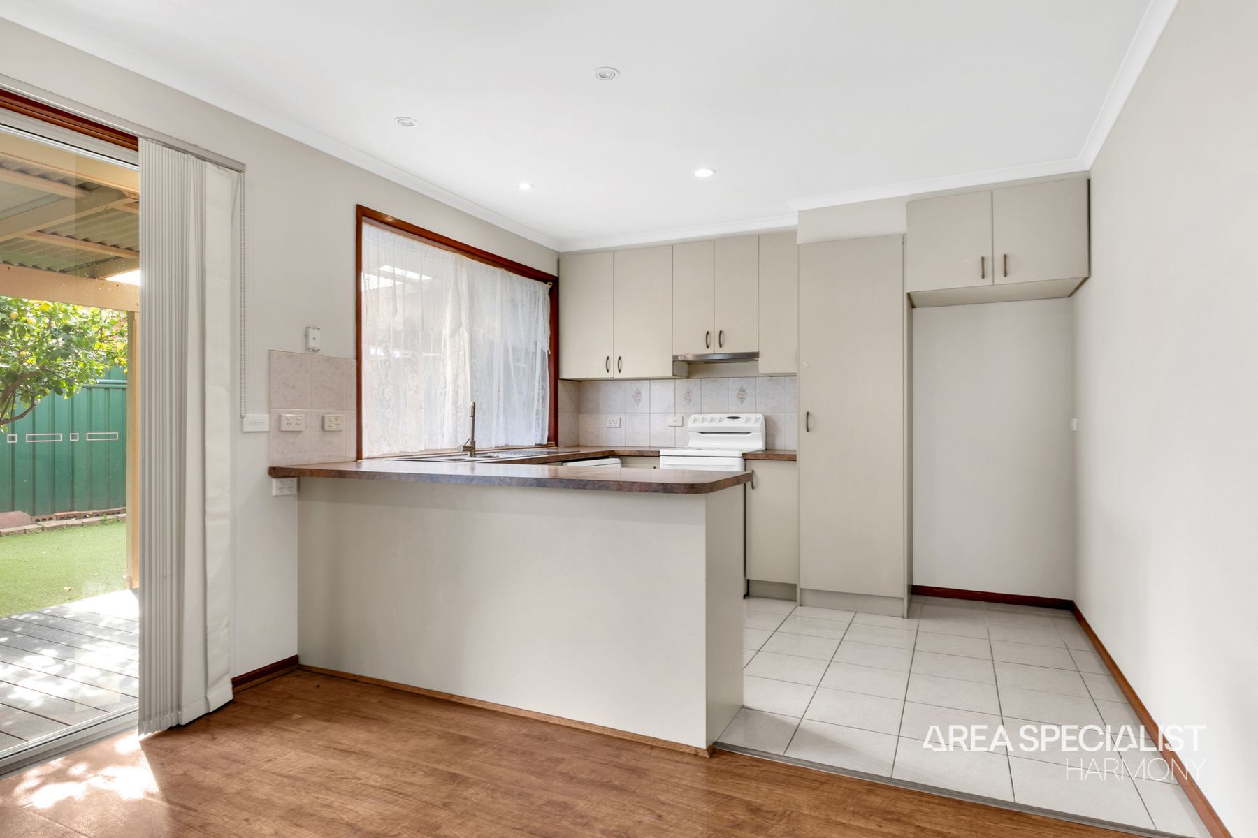 44 Mockridge Avenue, Burnside, VIC 3023, Burnside - Thumbnail 3