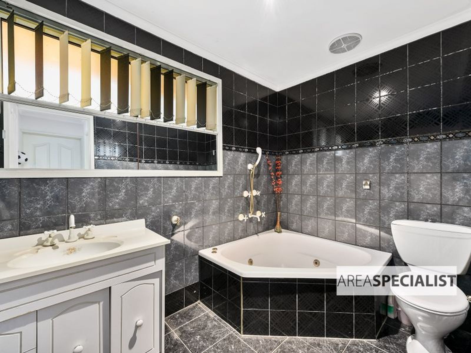 17 Loxwood Avenue, Keysborough, VIC 3173, Keysborough - Thumbnail 4