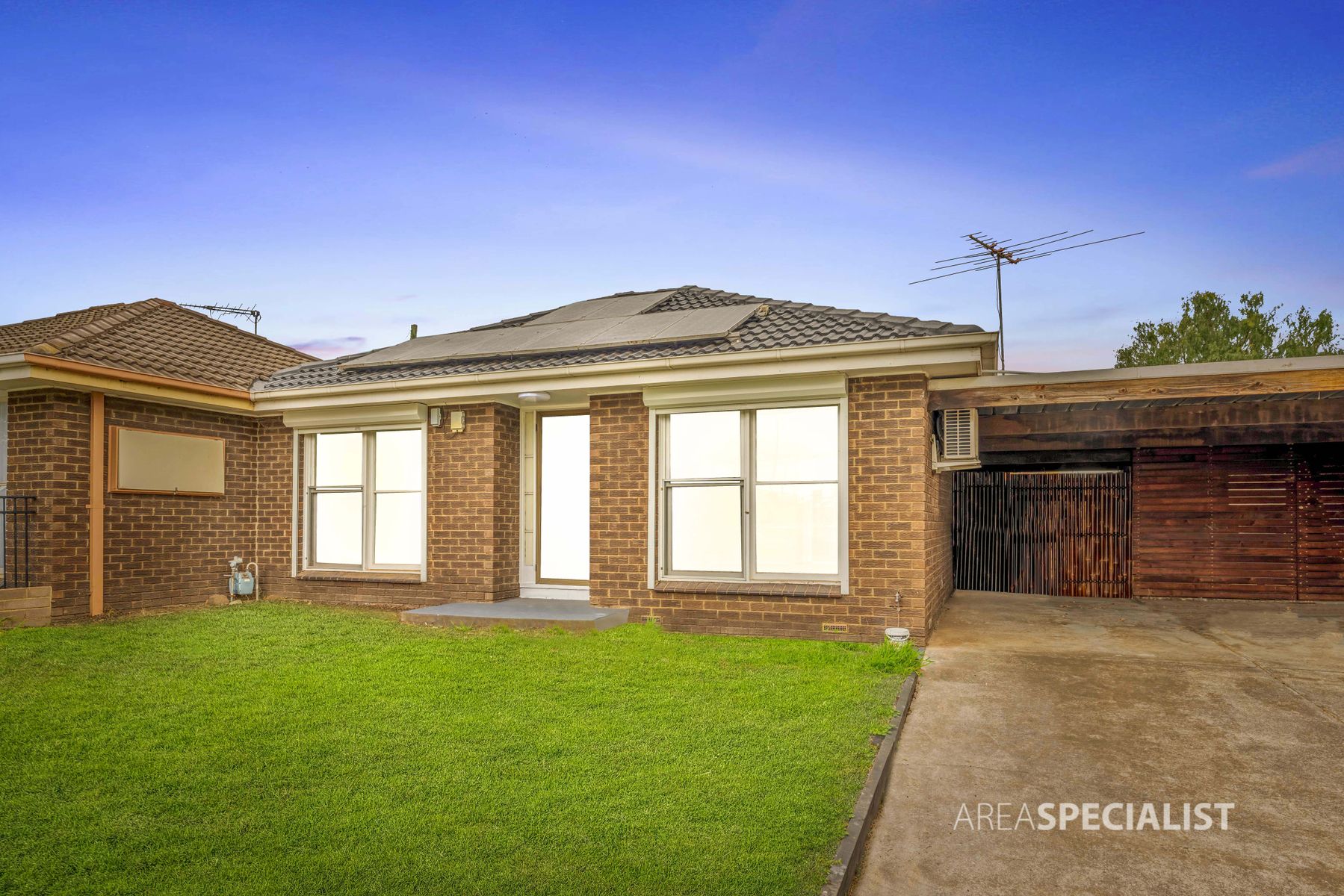 2/2 Railway Avenue, Werribee, VIC 3030, Werribee - Thumbnail 3