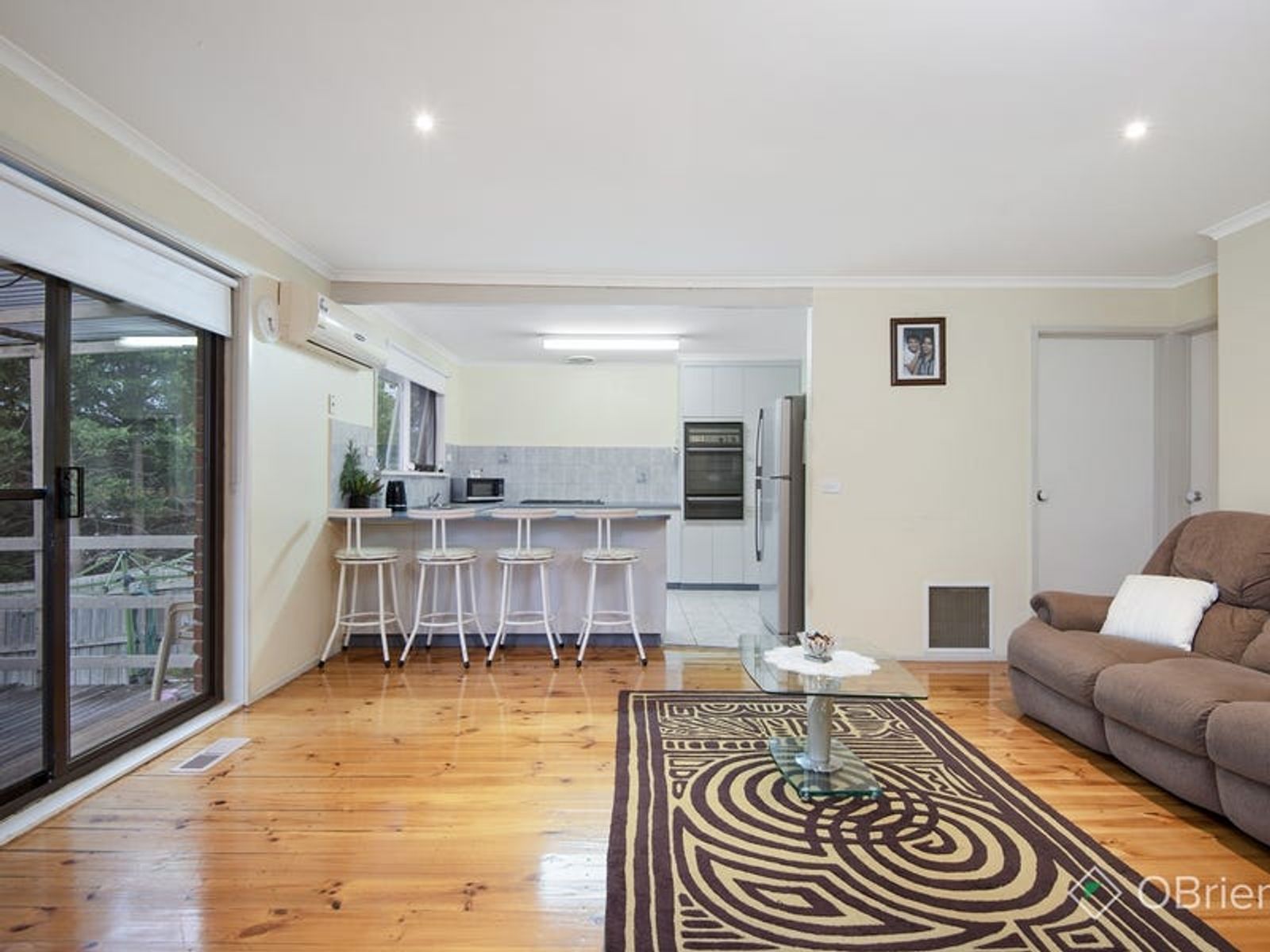12 Paula Terrace, Endeavour Hills, VIC 3802, Endeavour Hills - Thumbnail 4