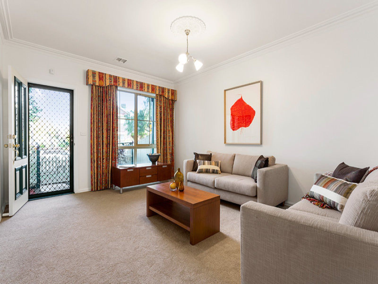 14 Market Street, Kensington - Thumbnail 2