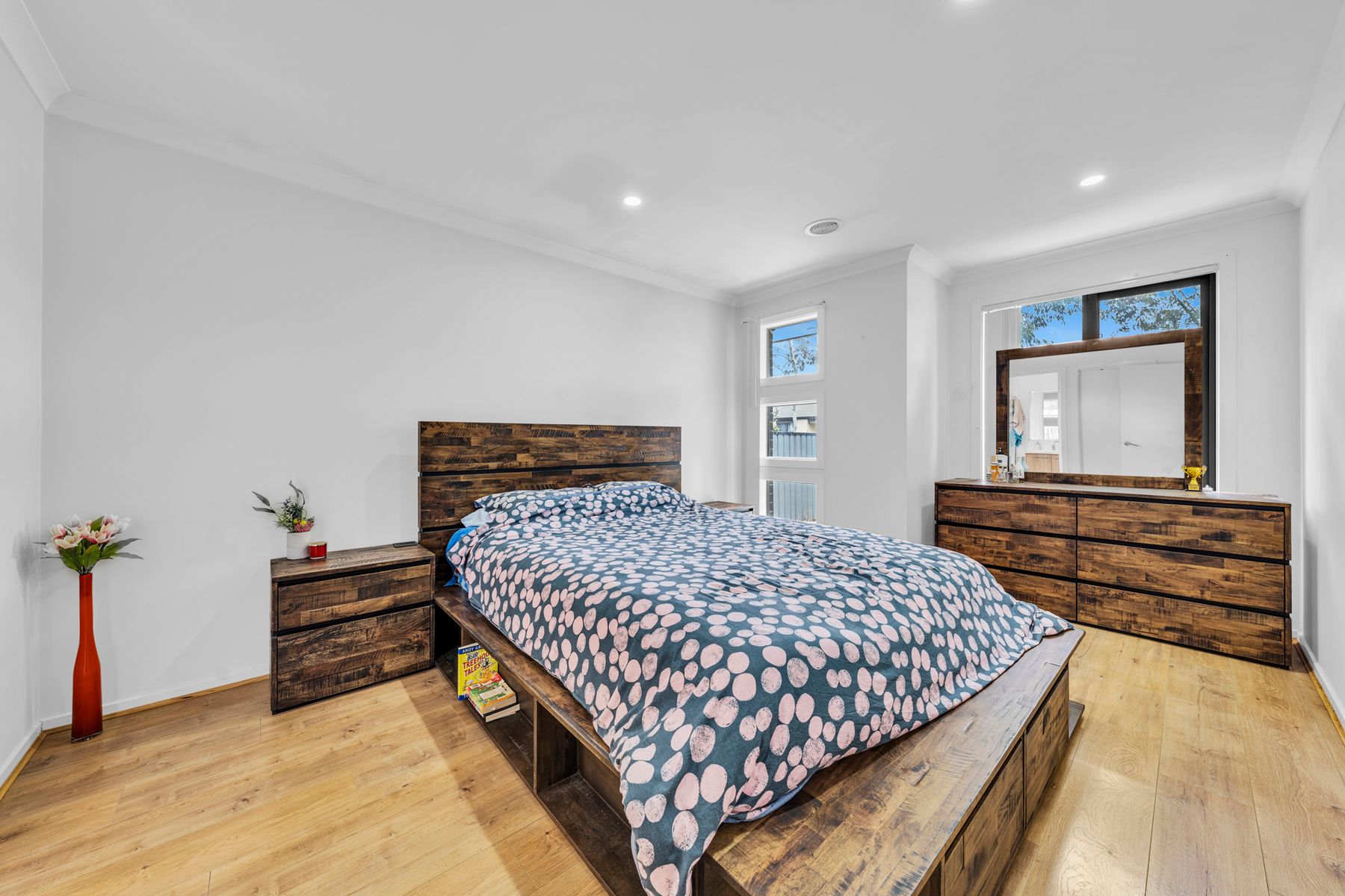 4 Zara Avenue, Tarneit, VIC 3029, Tarneit - Thumbnail 2