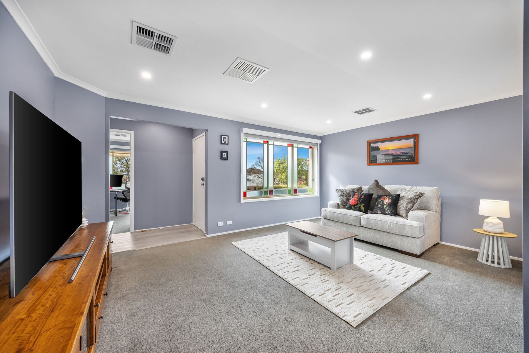 94 Barracks Flat Drive, Queanbeyan - Thumbnail 3
