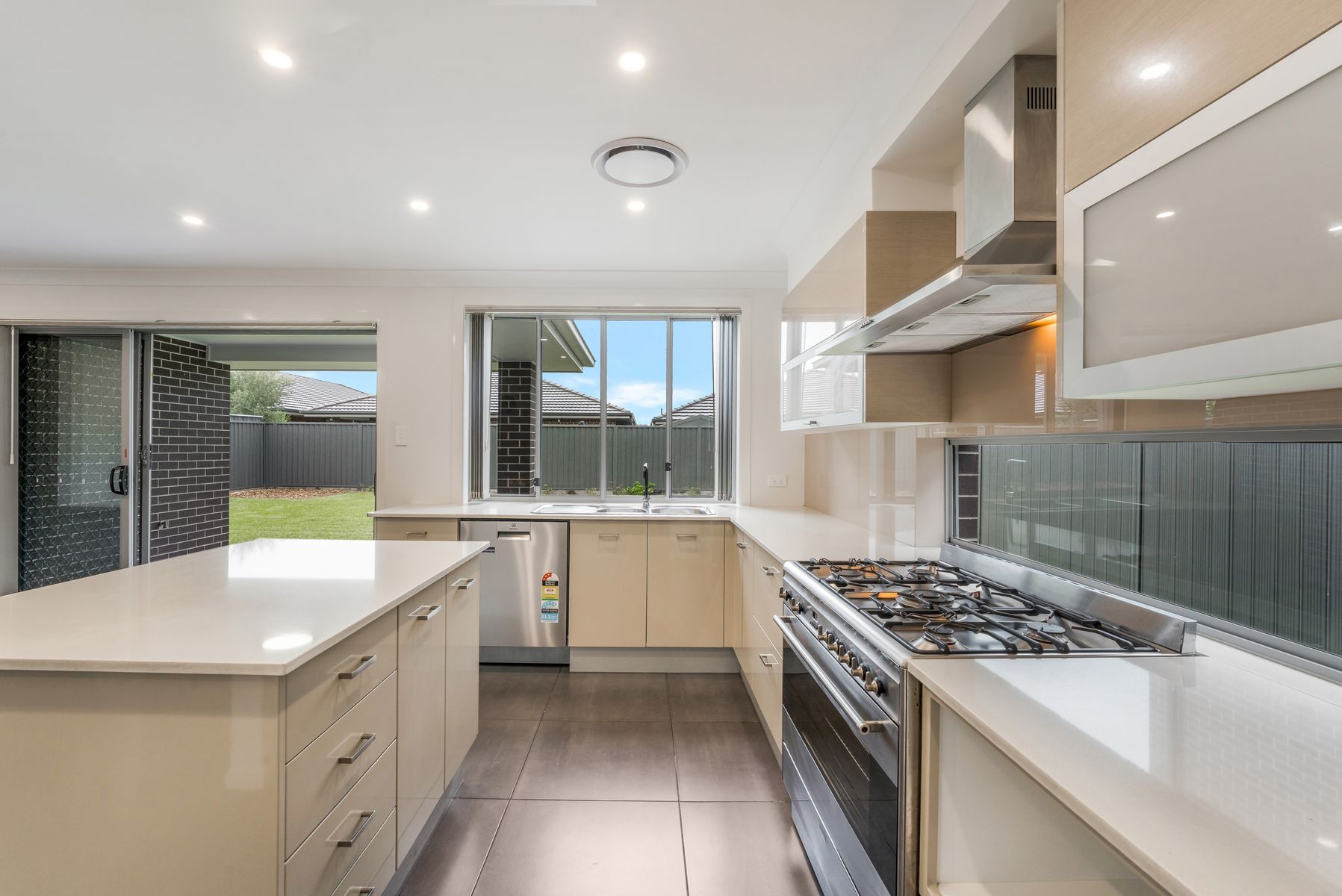 10 Gemini Street, Gregory Hills NSW 2557, Gregory Hills - Thumbnail 7