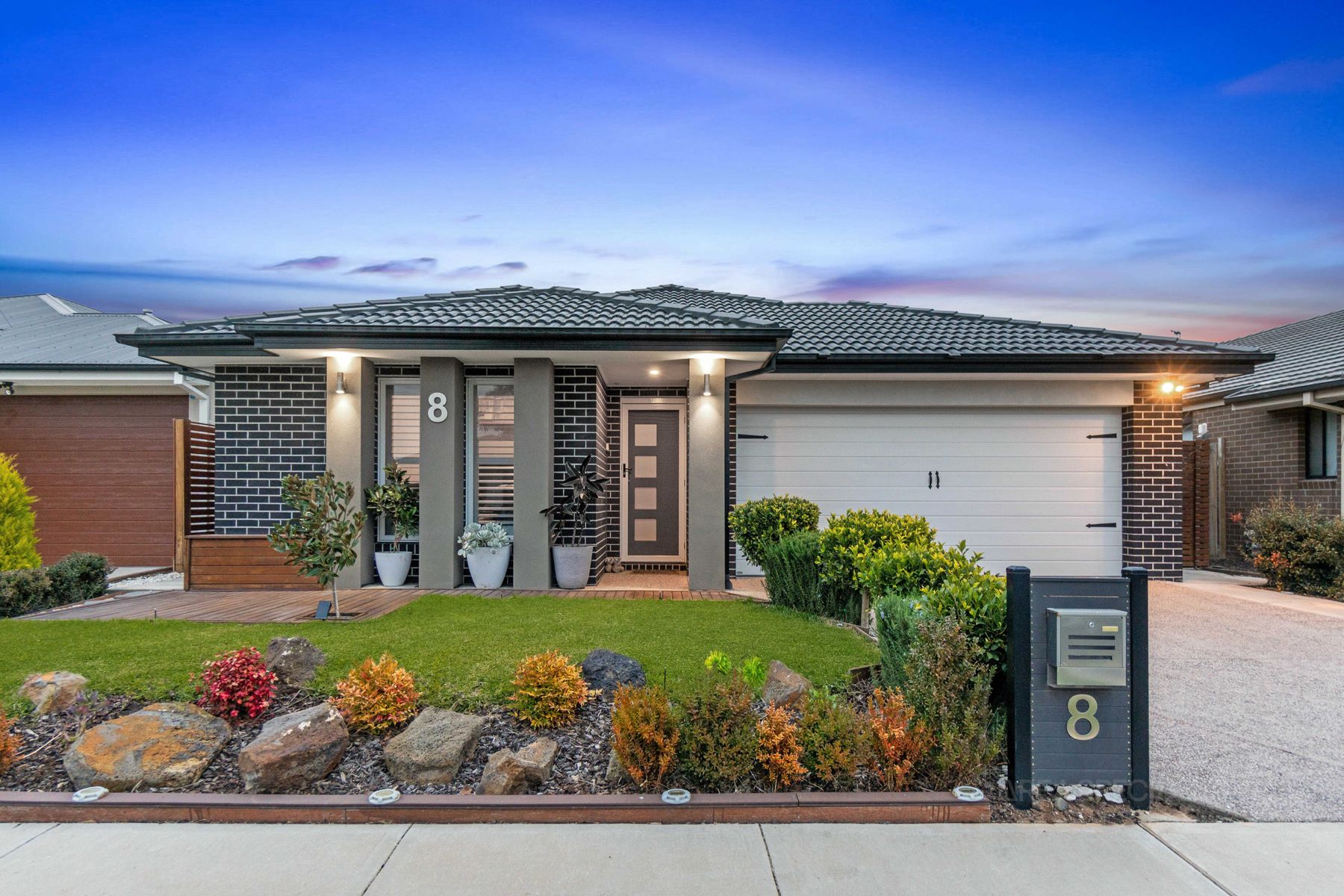 8 Elverson Way, Wyndham Vale, VIC 3024, Wyndham Vale - Thumbnail 2