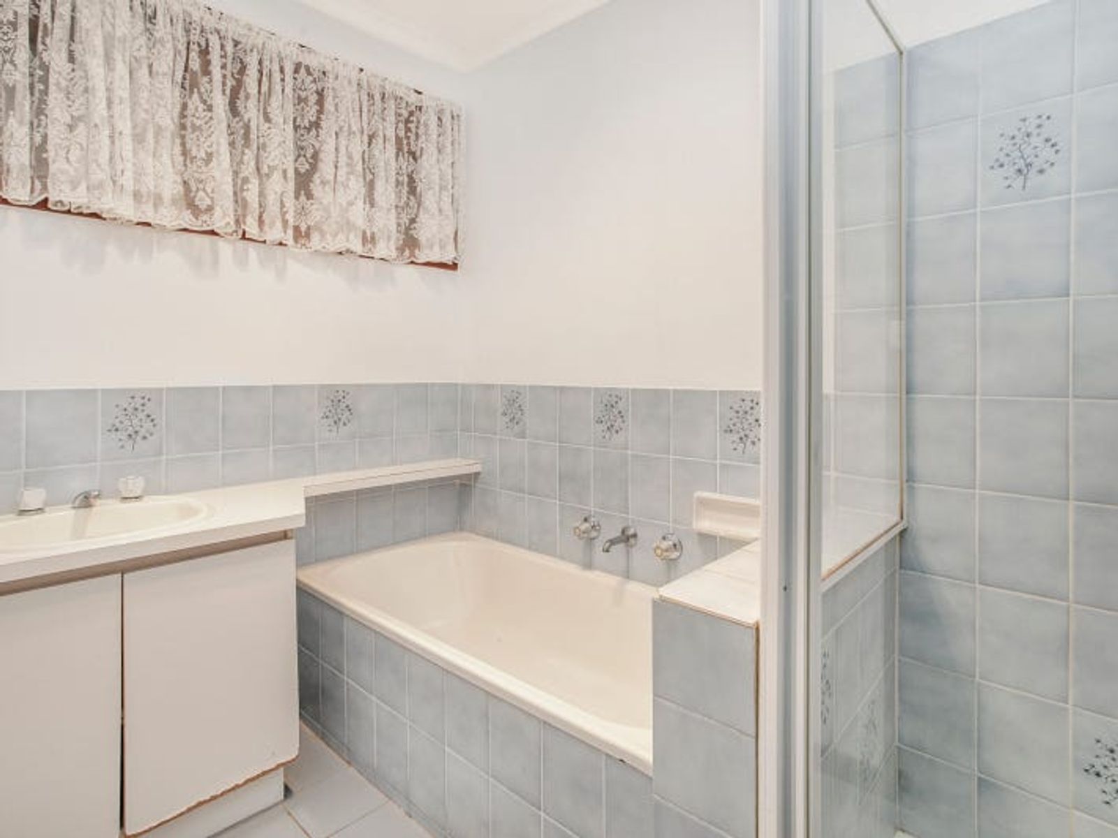 28 Lauriston Drive, Endeavour Hills, VIC 3802, Endeavour Hills - Thumbnail 6