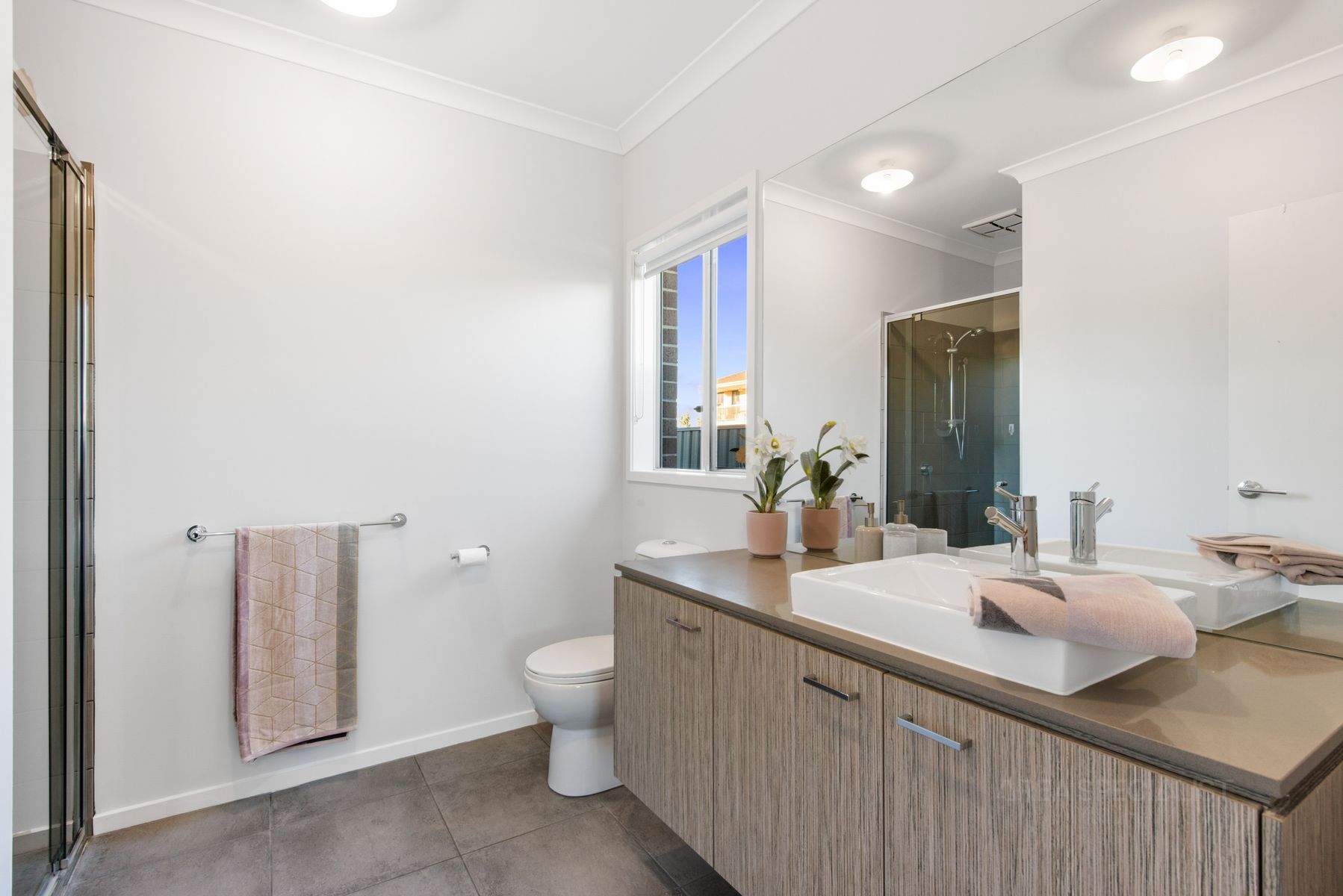 2 Abbeygate Drive, Werribee, VIC 3030, Werribee - Thumbnail 5