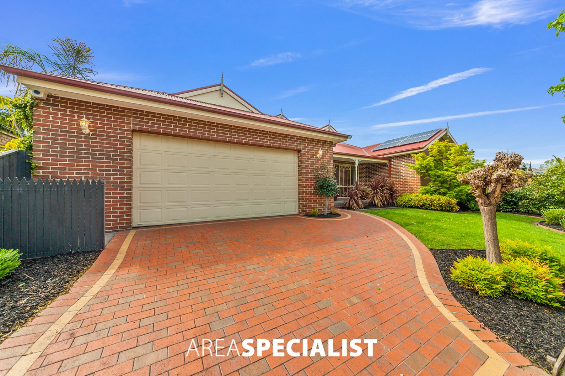28 Henry Lawson Drive, Pakenham, VIC 3810, Pakenham - Thumbnail 3