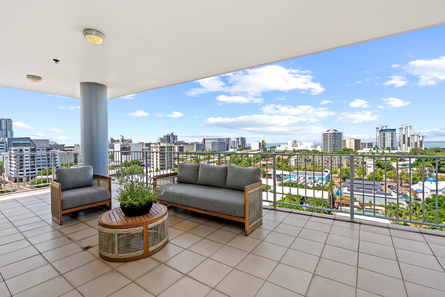 31/96 Woods Street, Darwin City - Image 1